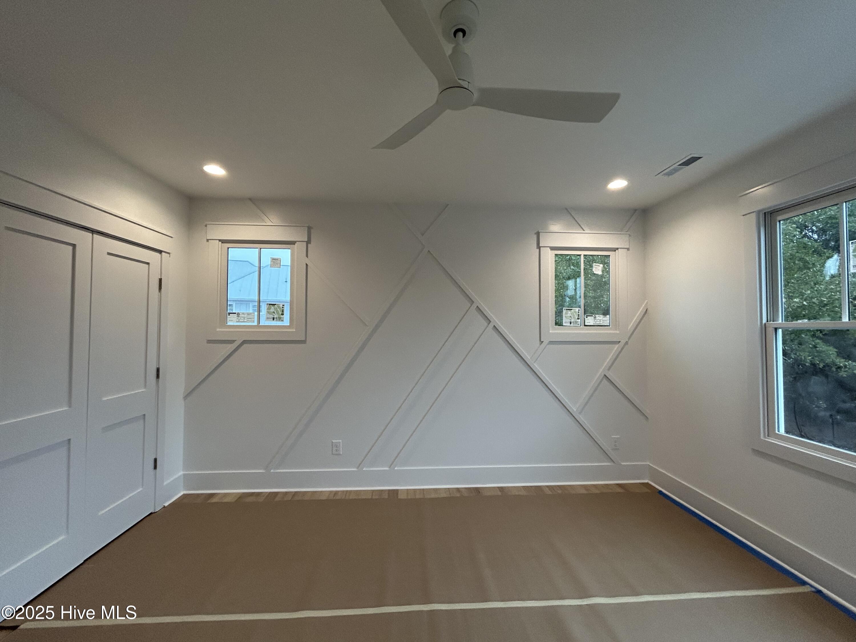 100531087 | Photo 12