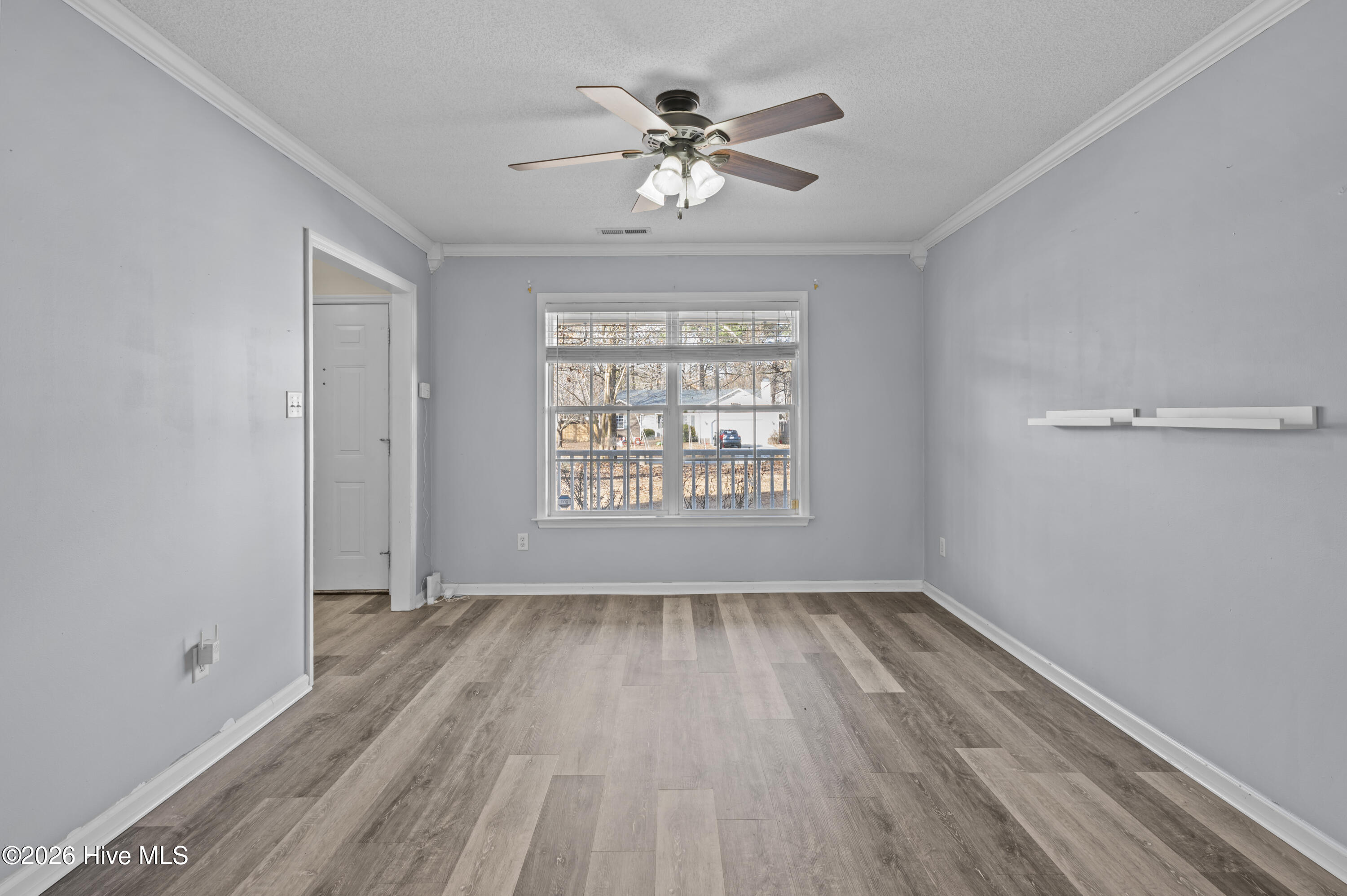 100541595 | Photo 14