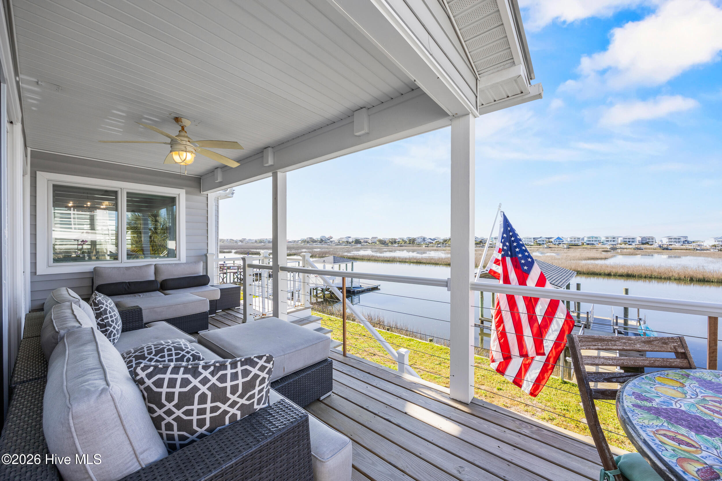 100564811 | Photo 58