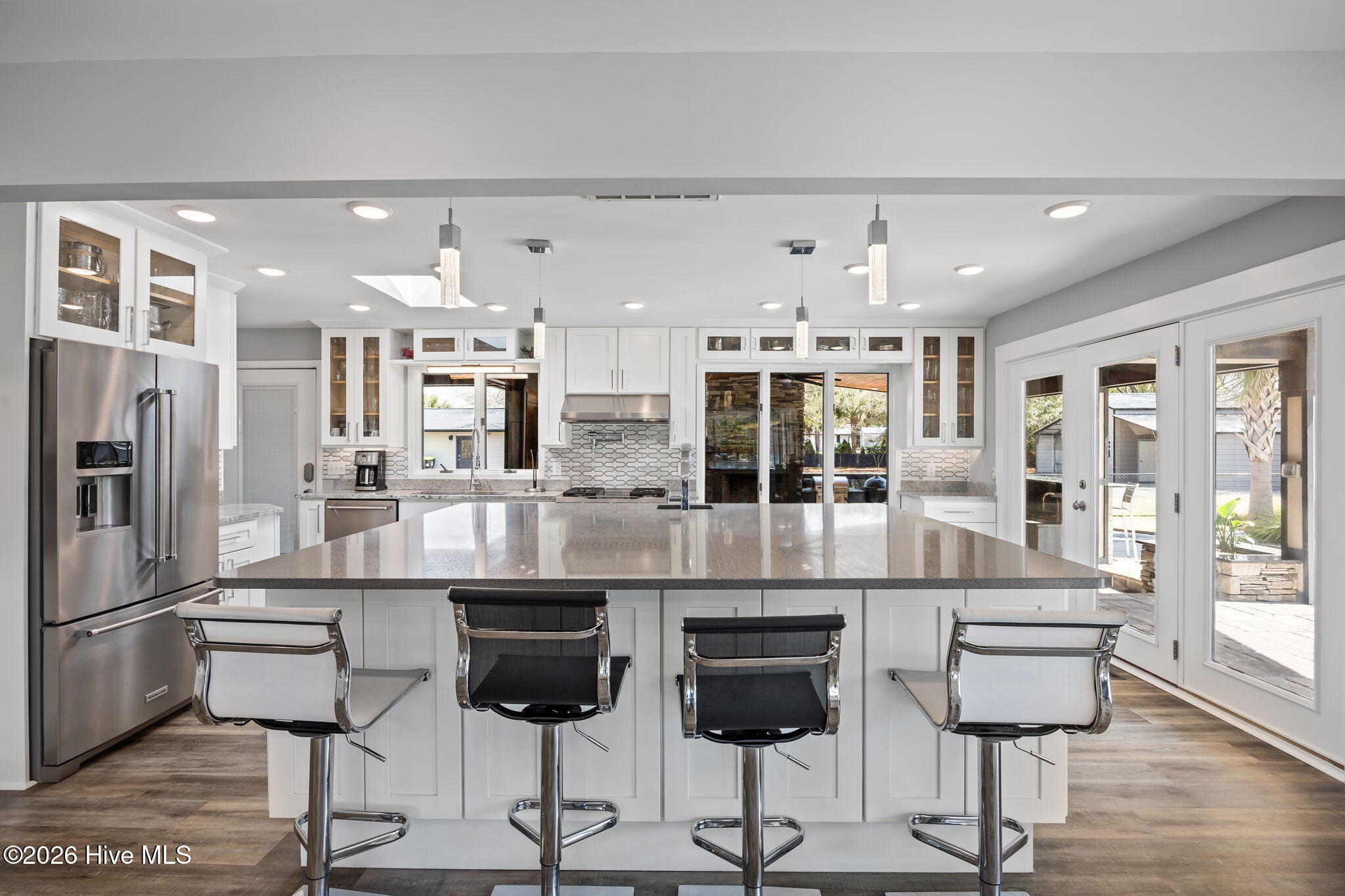 100560394 | Photo 20