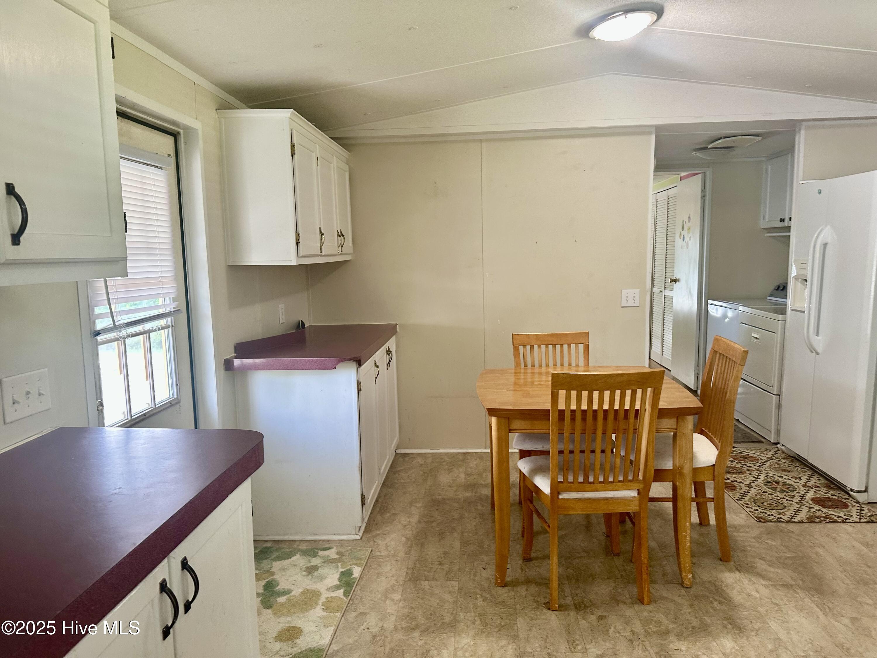 100512329 | Photo 13