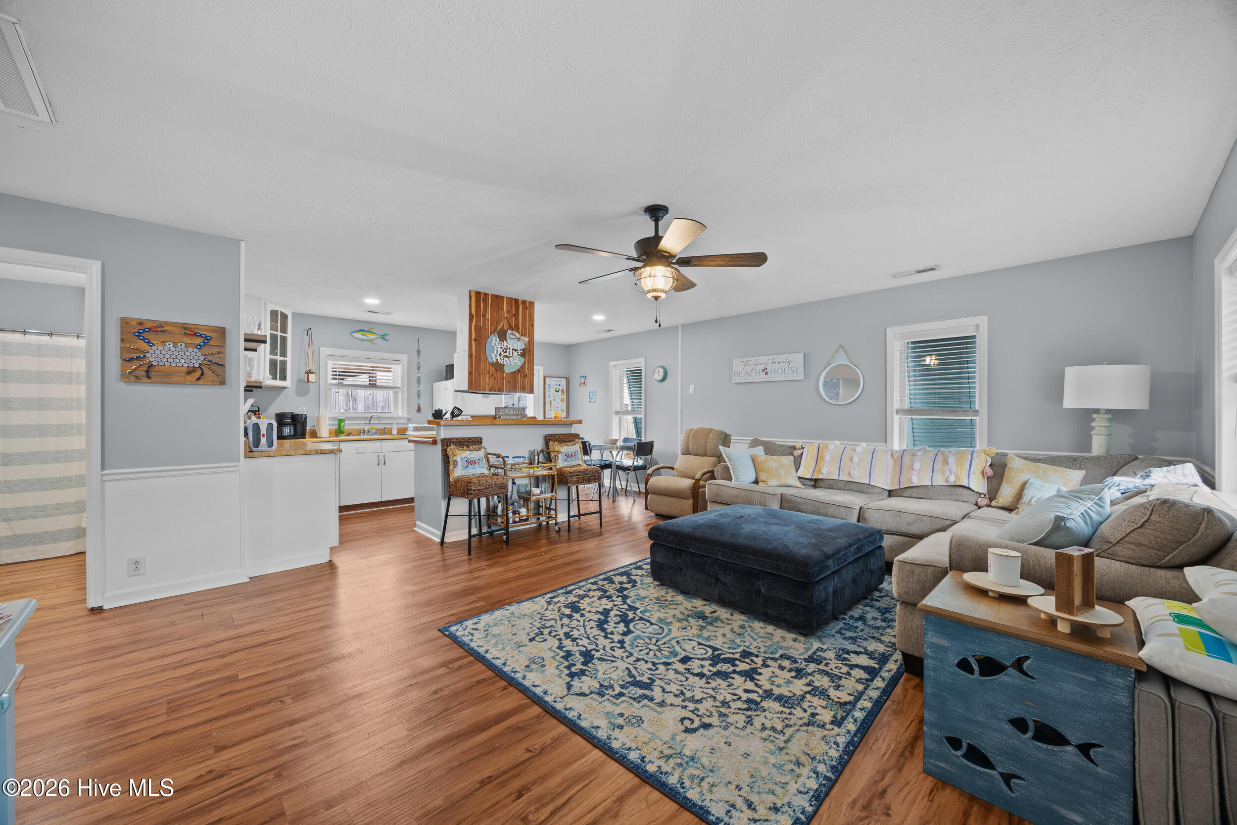 100554331 | Photo 11