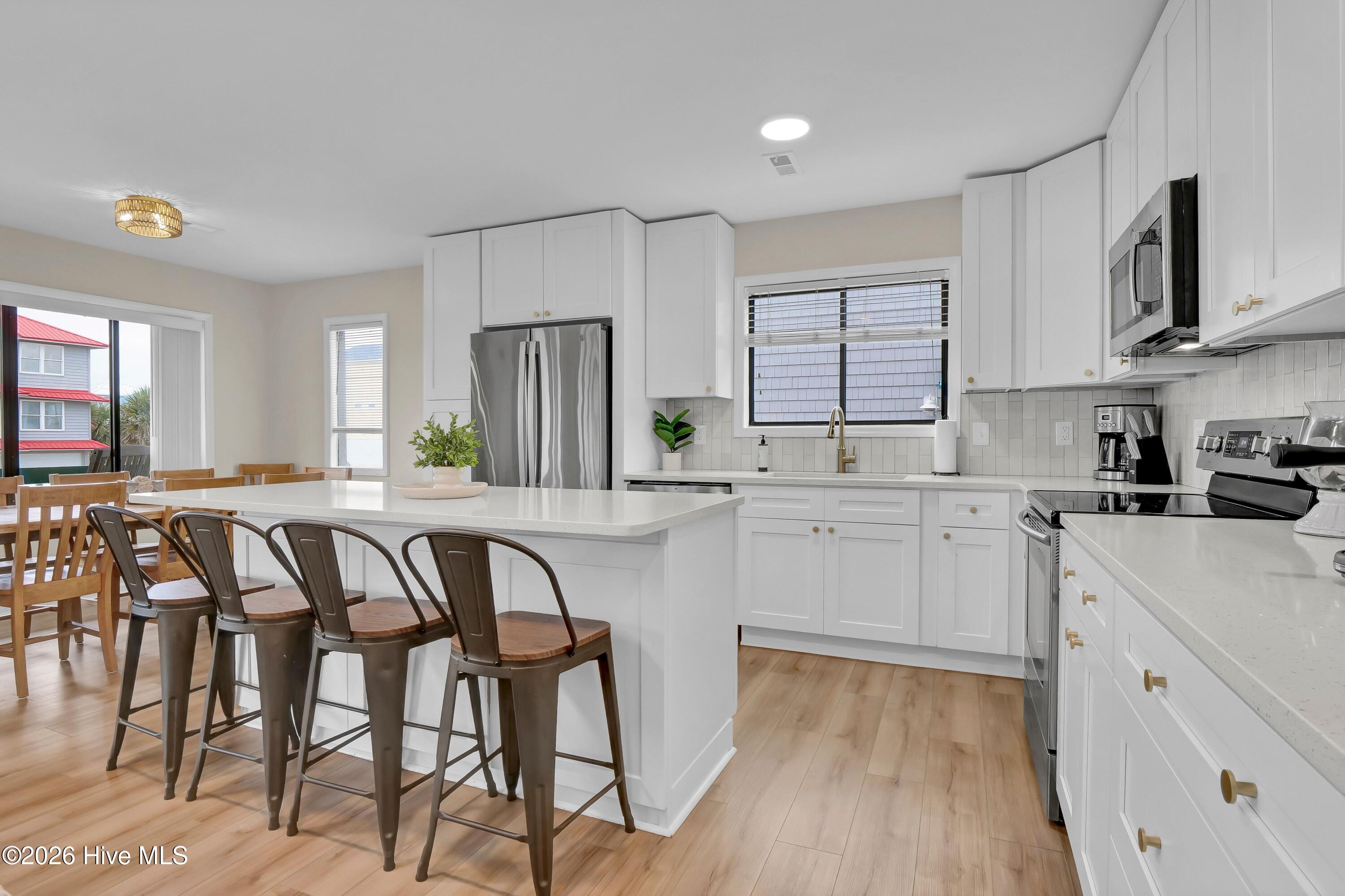 100556258 | Photo 13