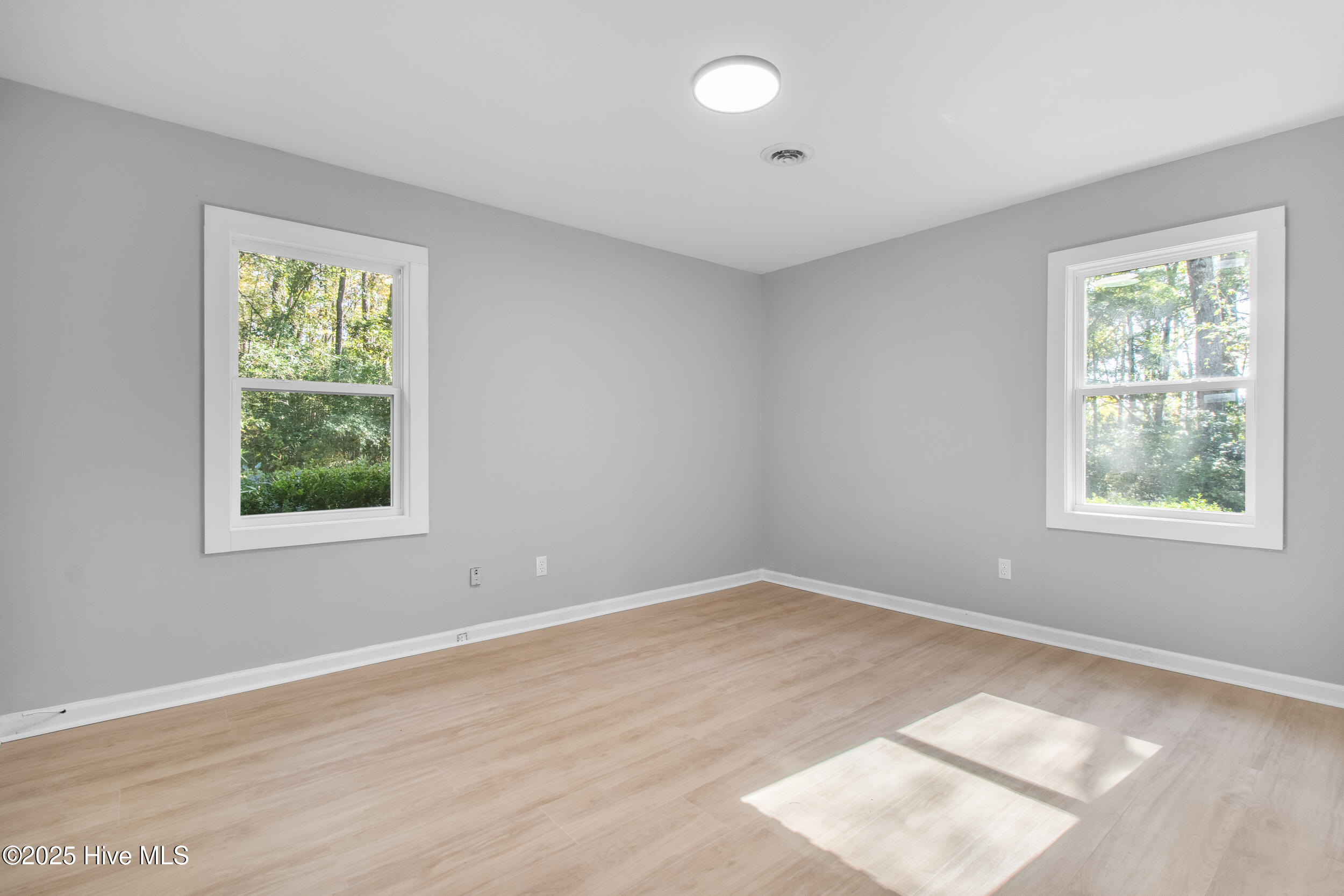 100540199 | Photo 20