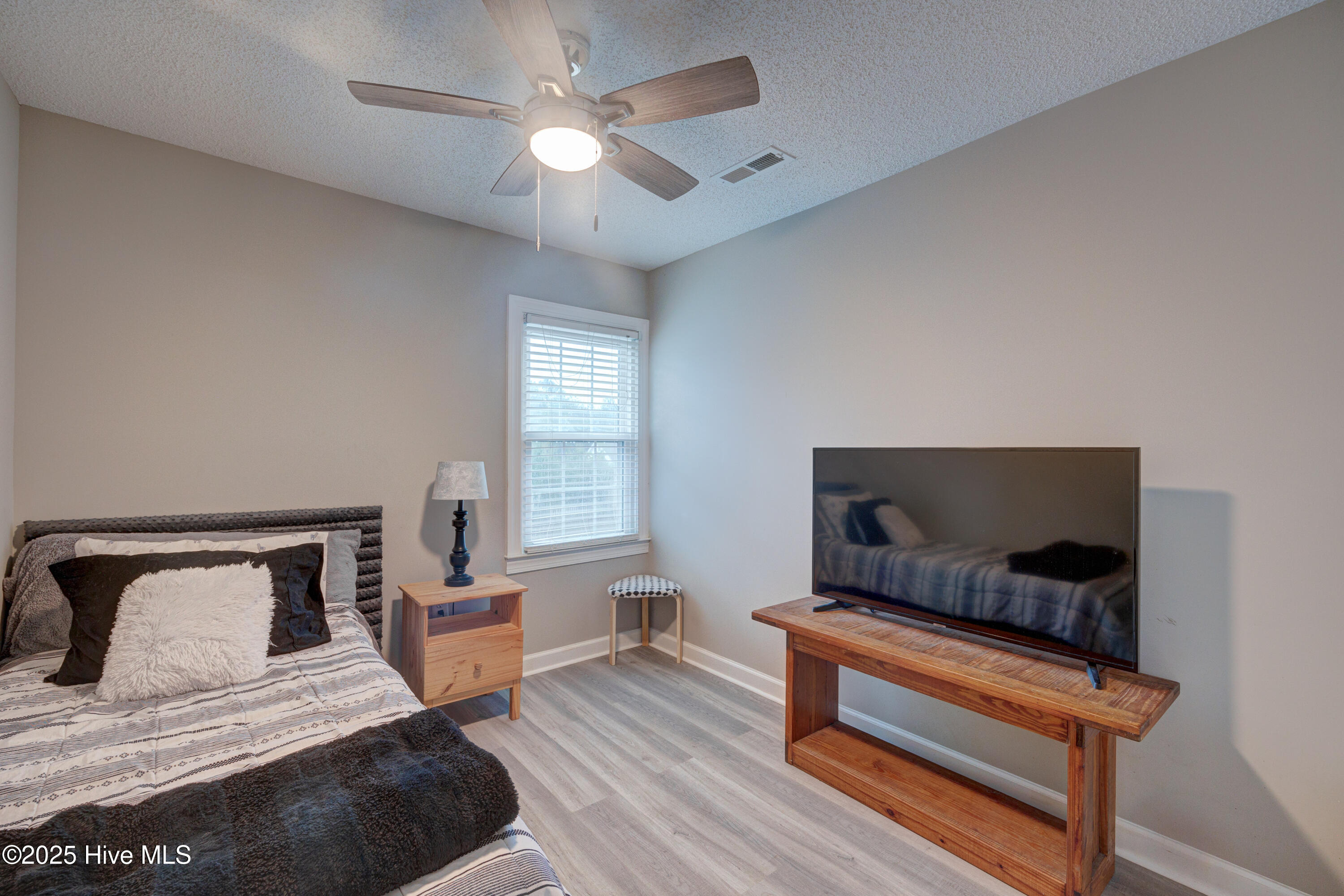 100534383 | Photo 21