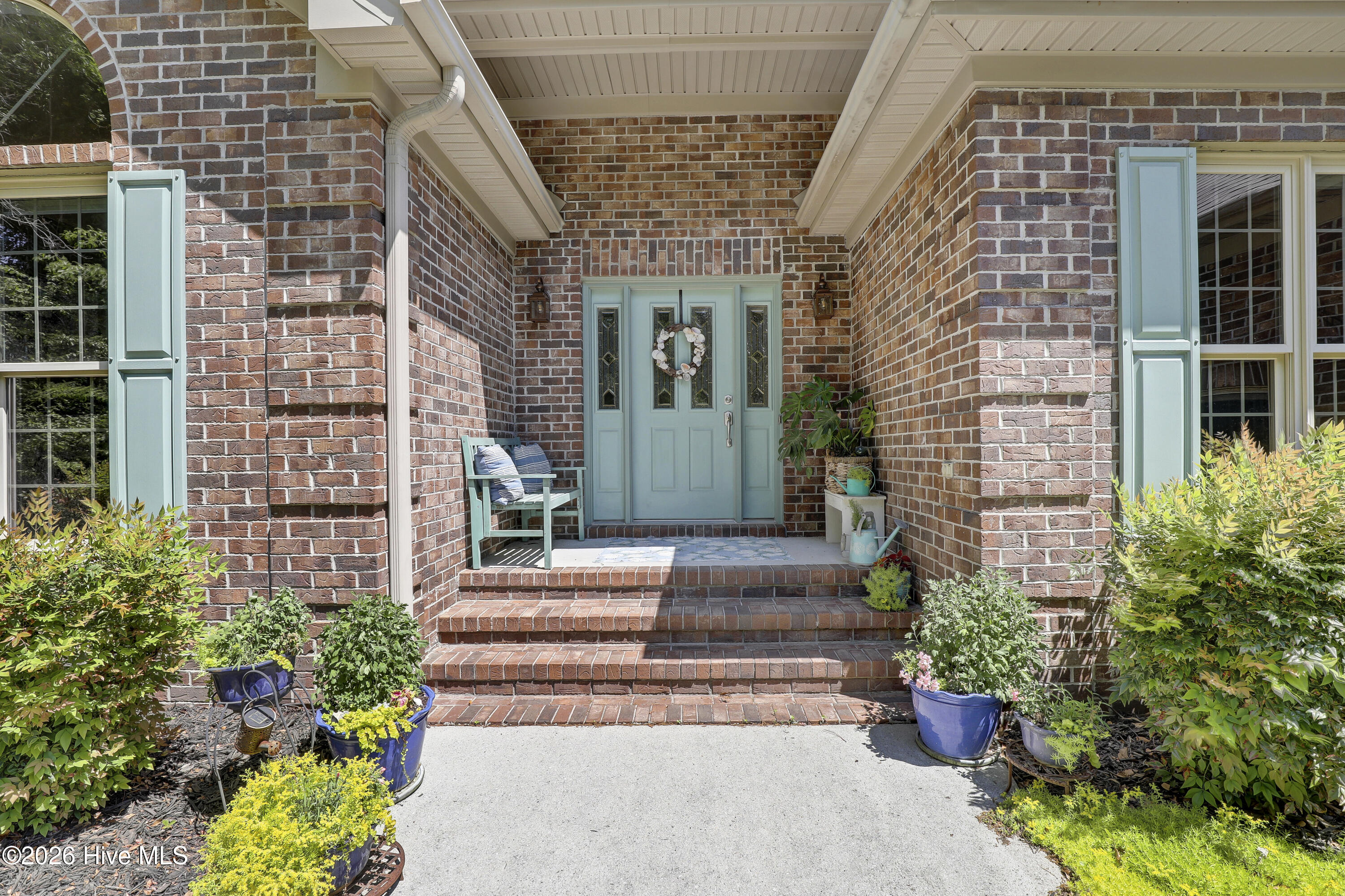 100570699 | Photo 49