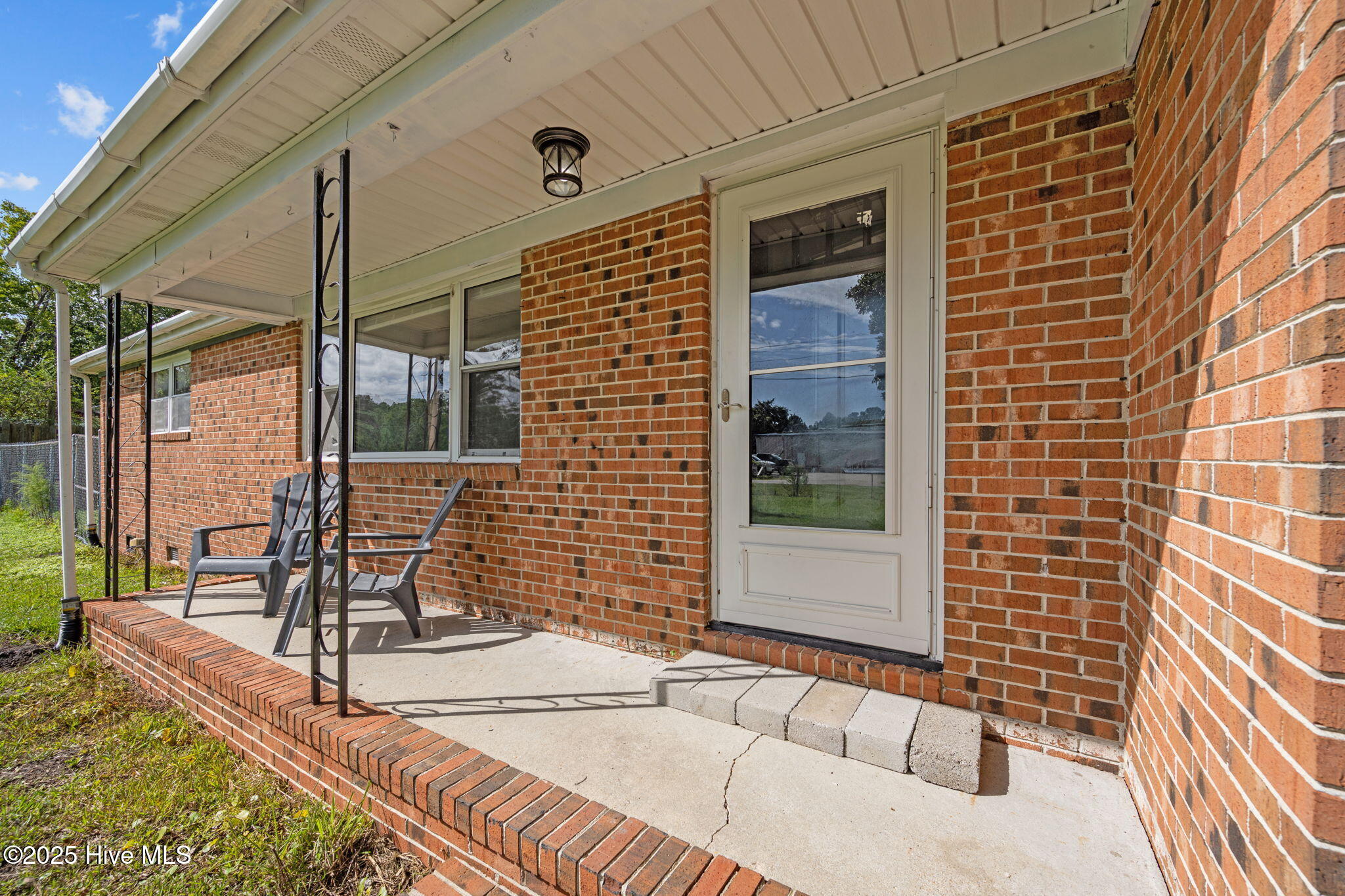 100534081 | Photo 42