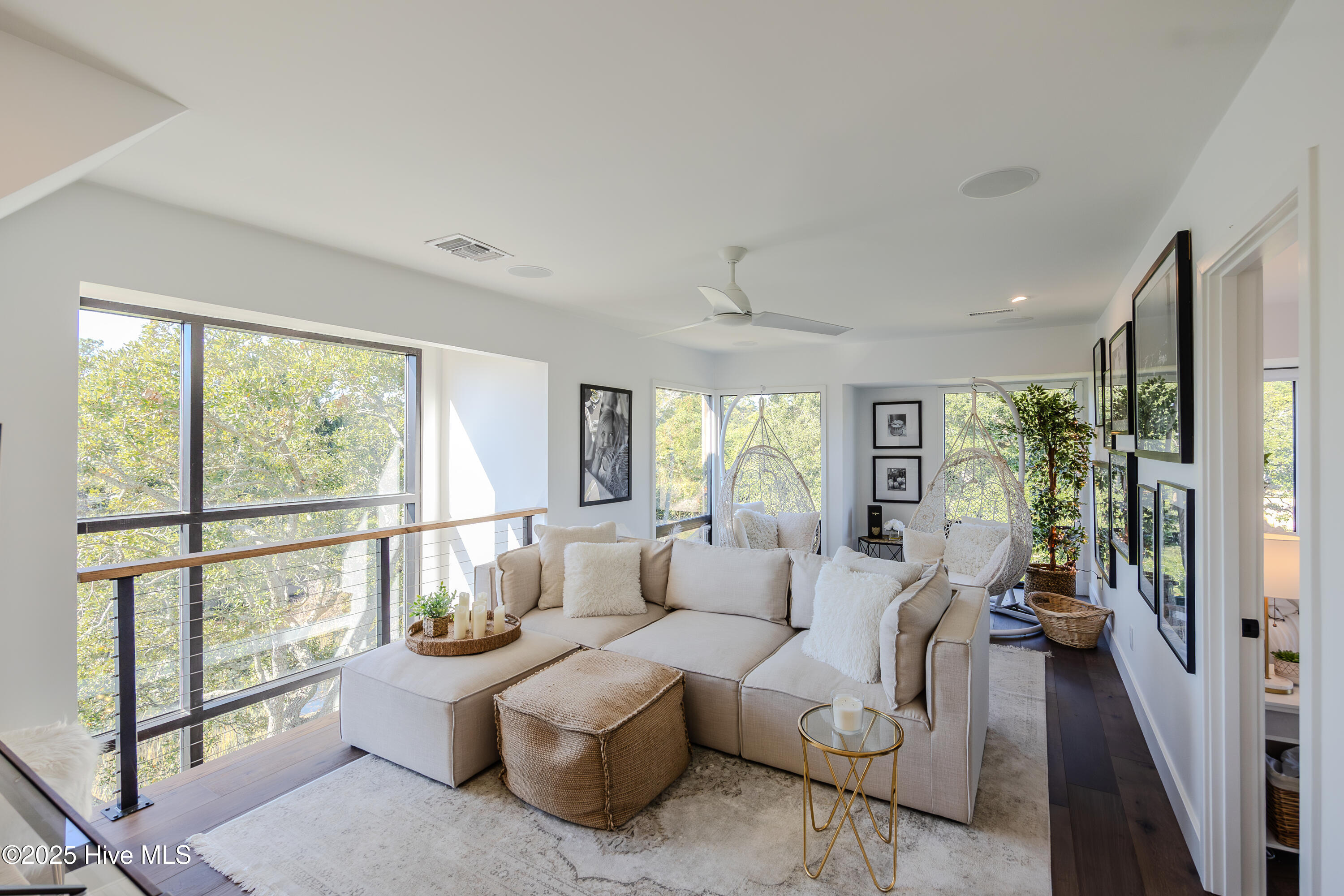 100518193 | Photo 26