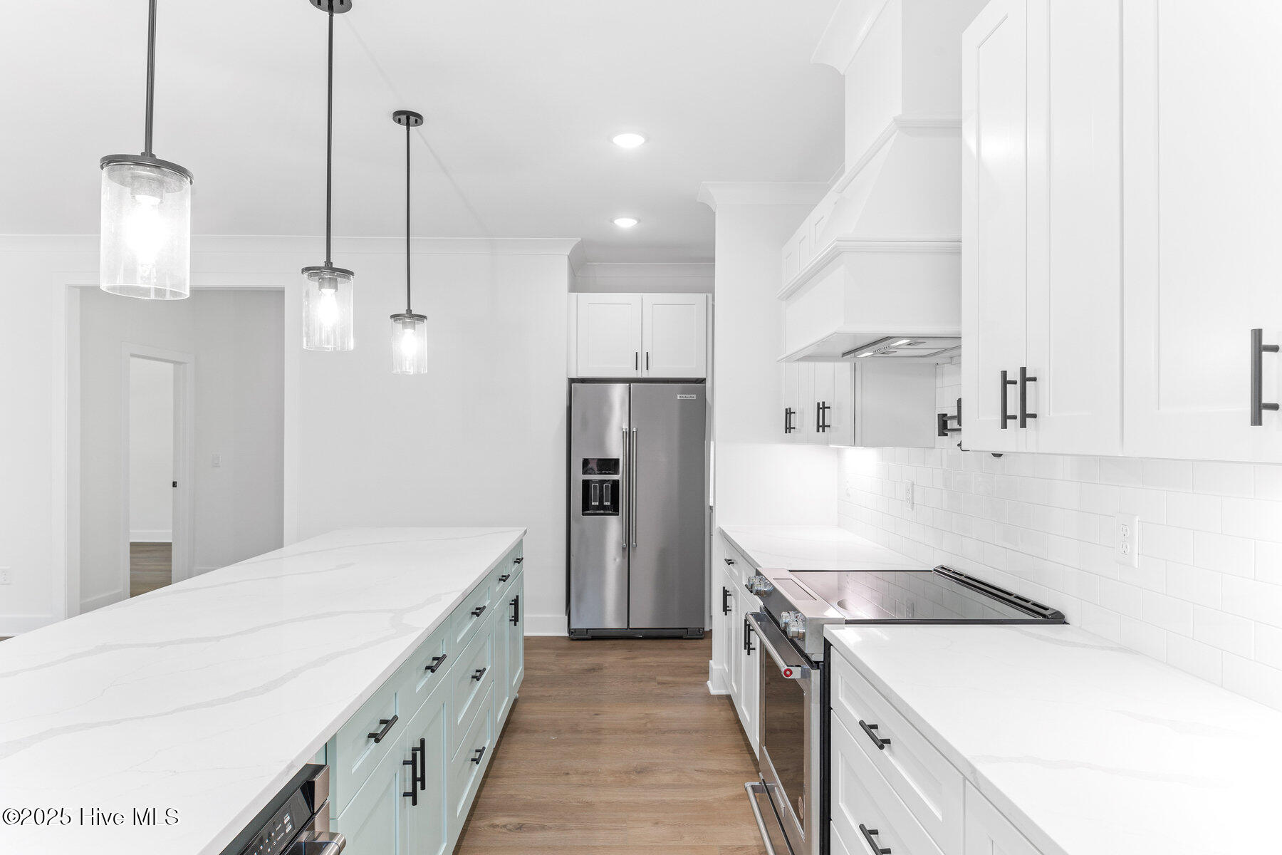 100505101 | Photo 16