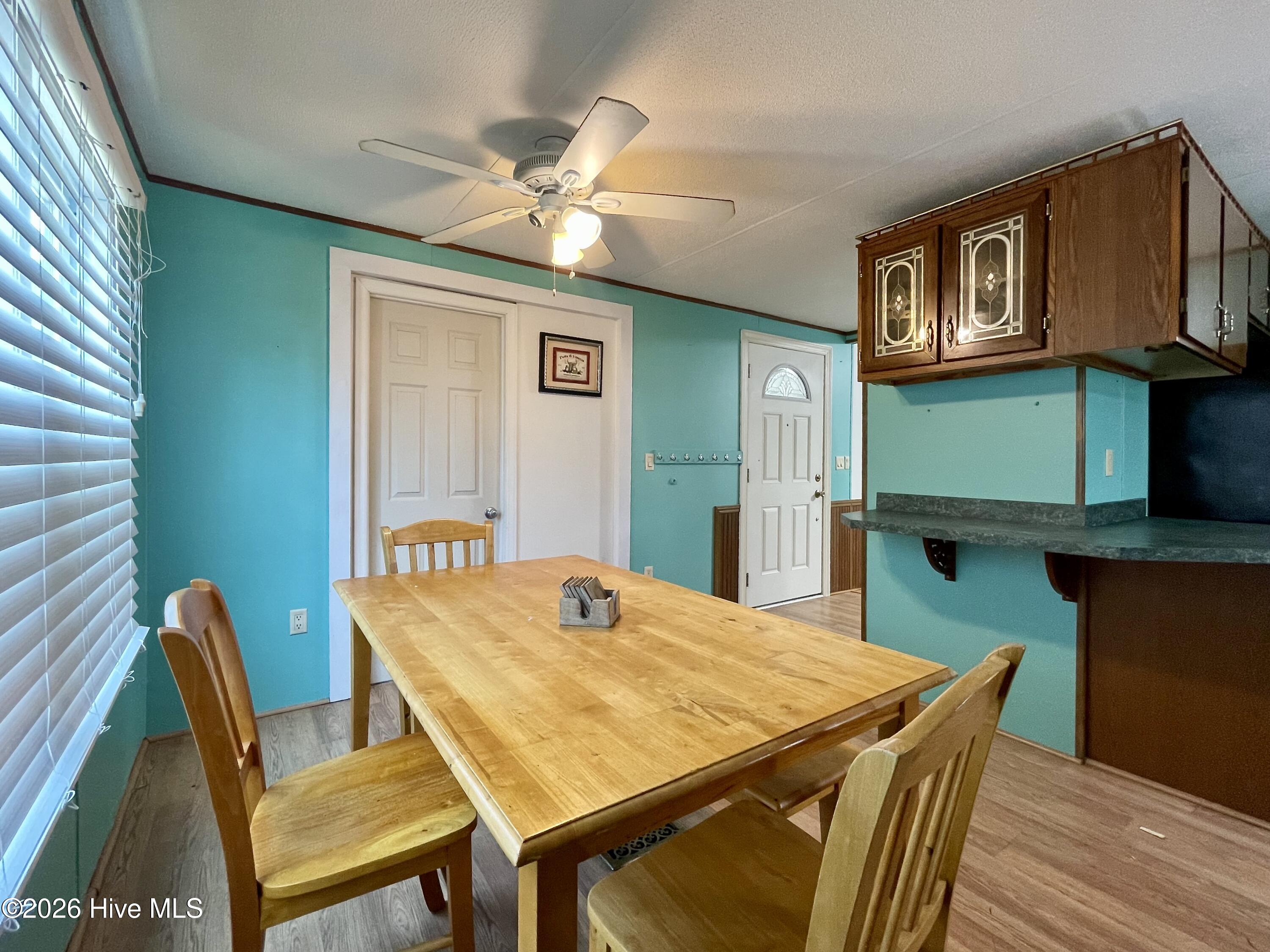 100569888 | Photo 19