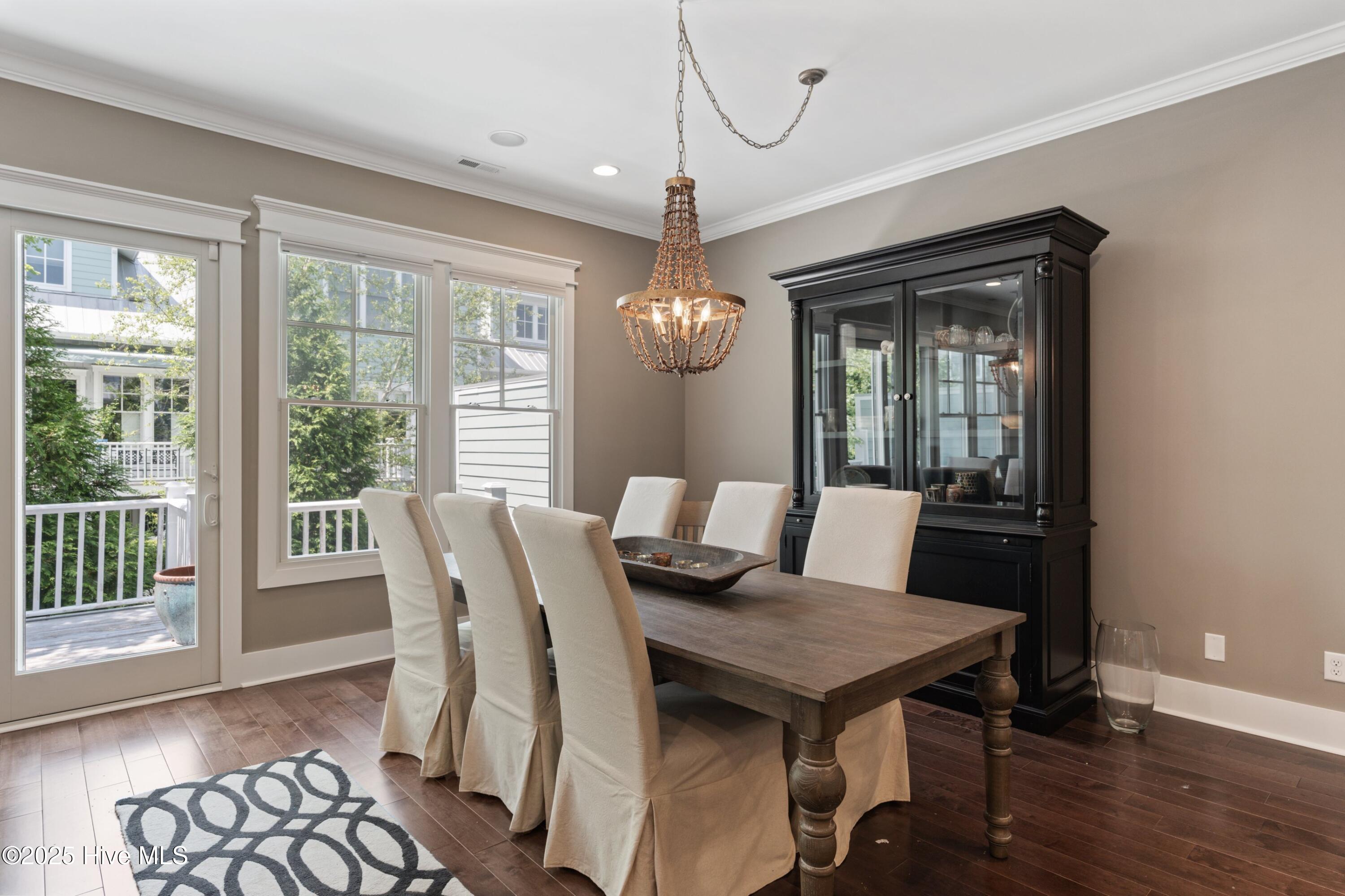 100507237 | Photo 25