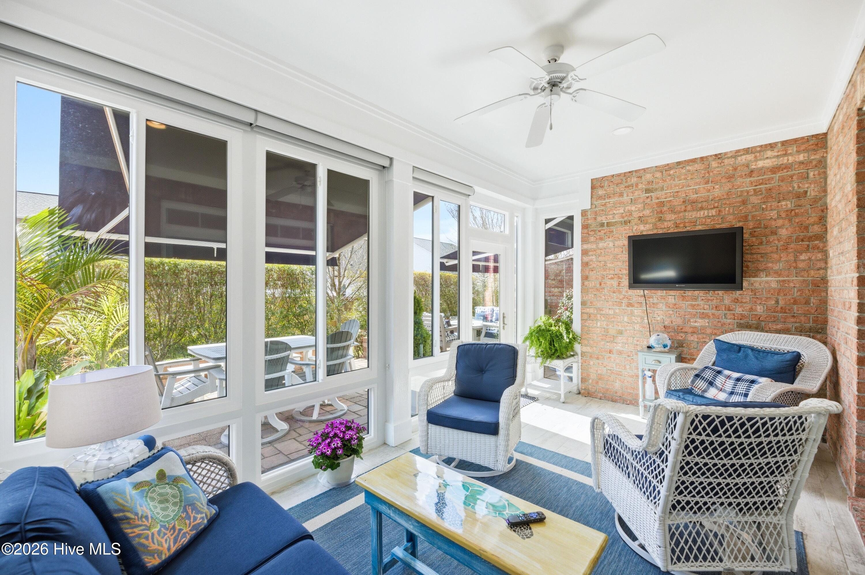 100559107 | Photo 54