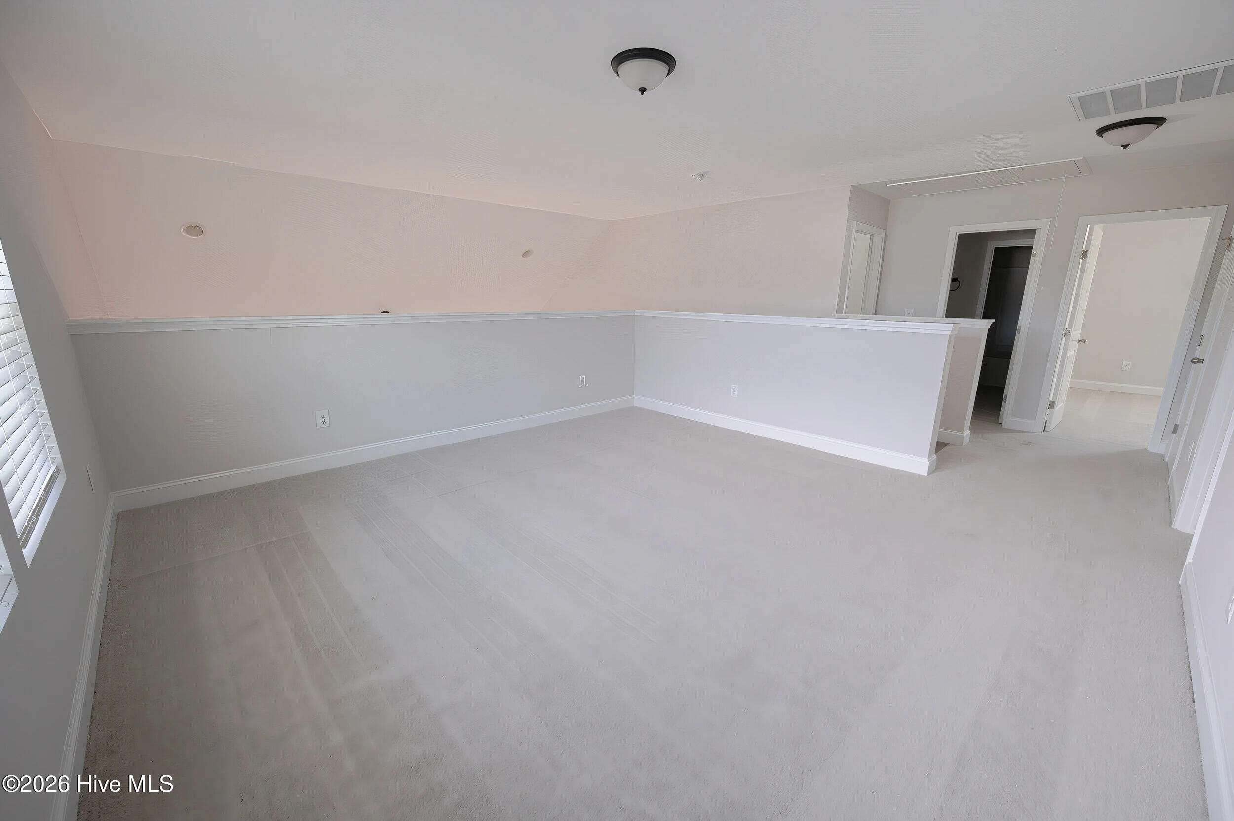 100554884 | Photo 20