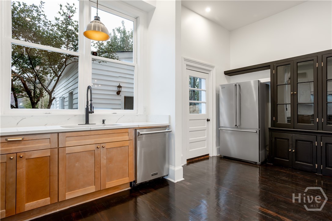 315 W Bolton Street, Savannah, GA 31401 Listing Photo  16