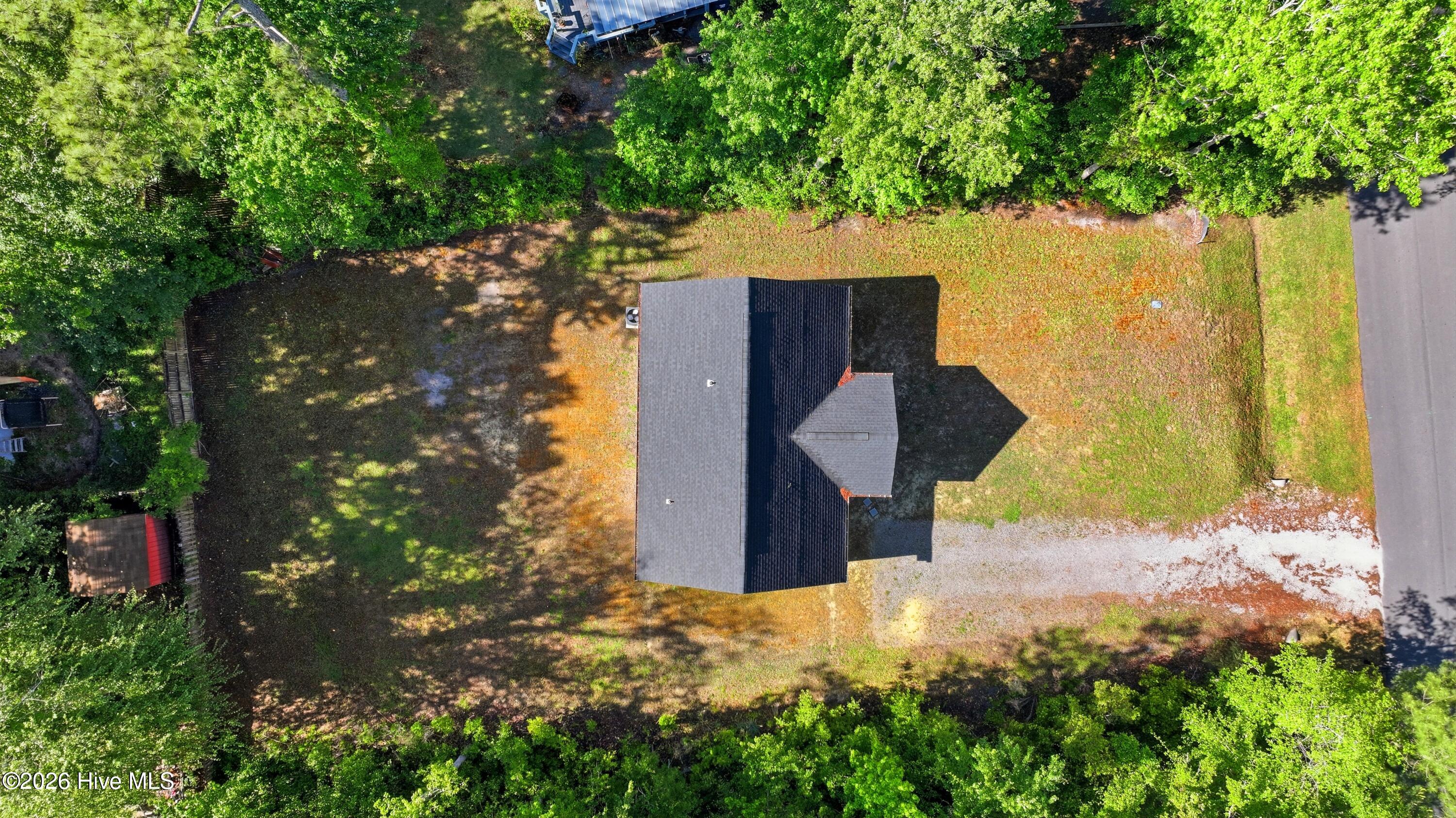 100570518 | Photo 33