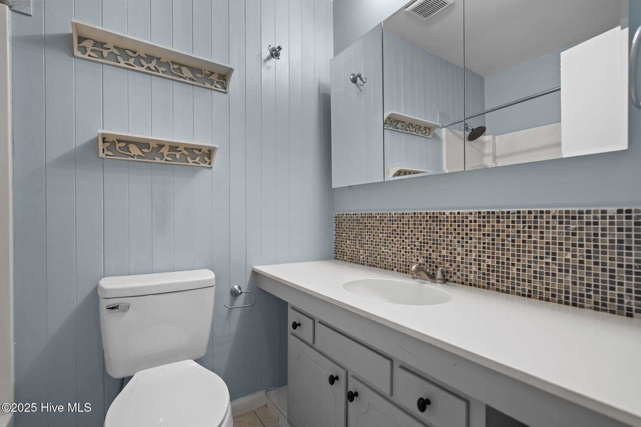 100531423 | Photo 25