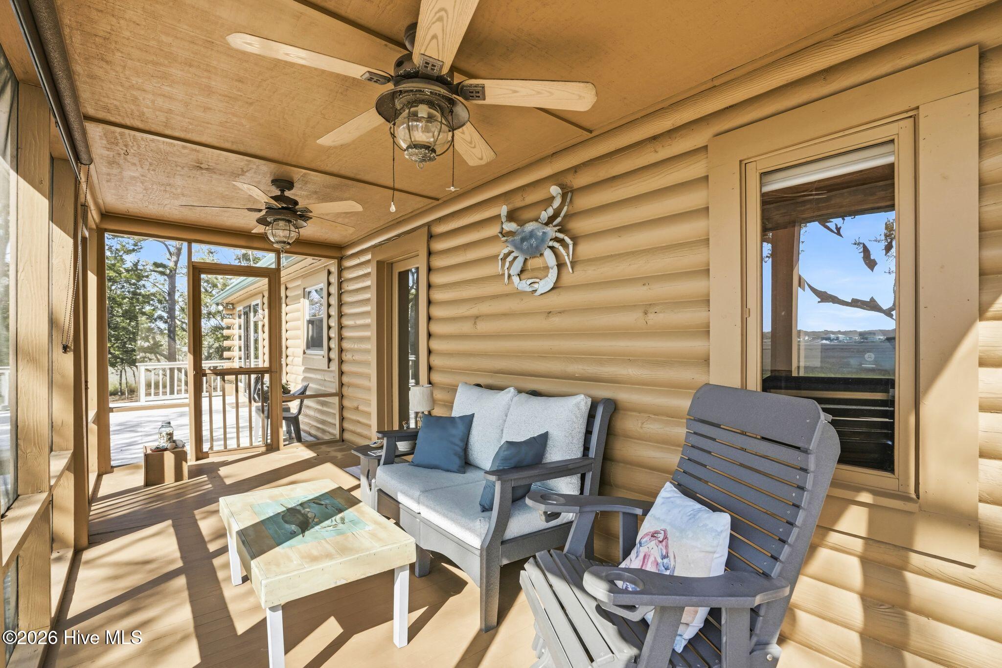 100565055 | Photo 52