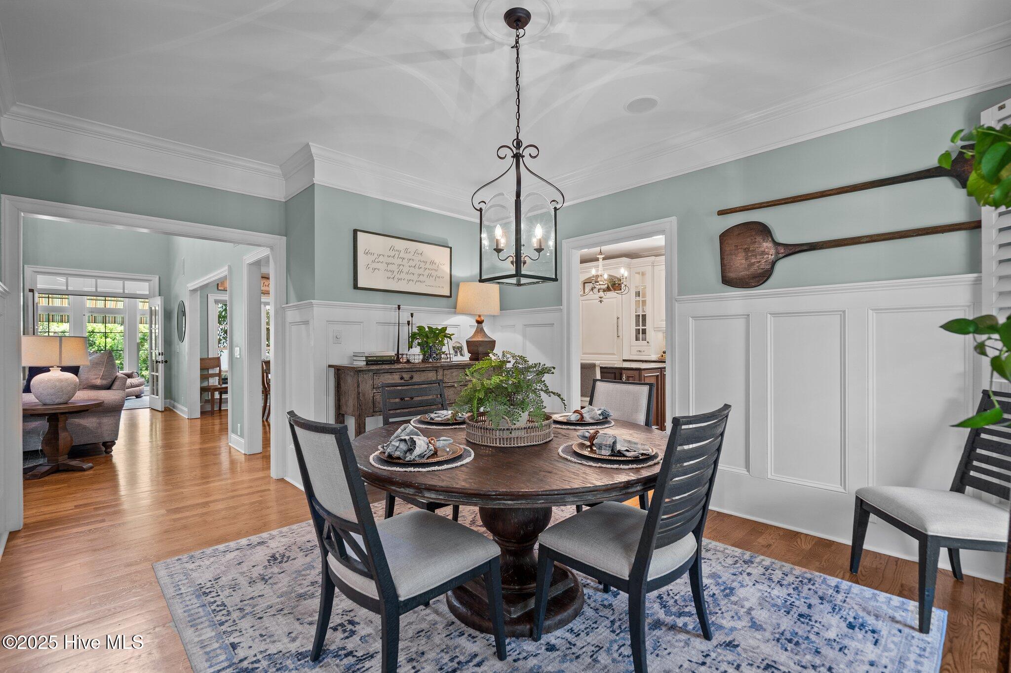 100565962 | Photo 22