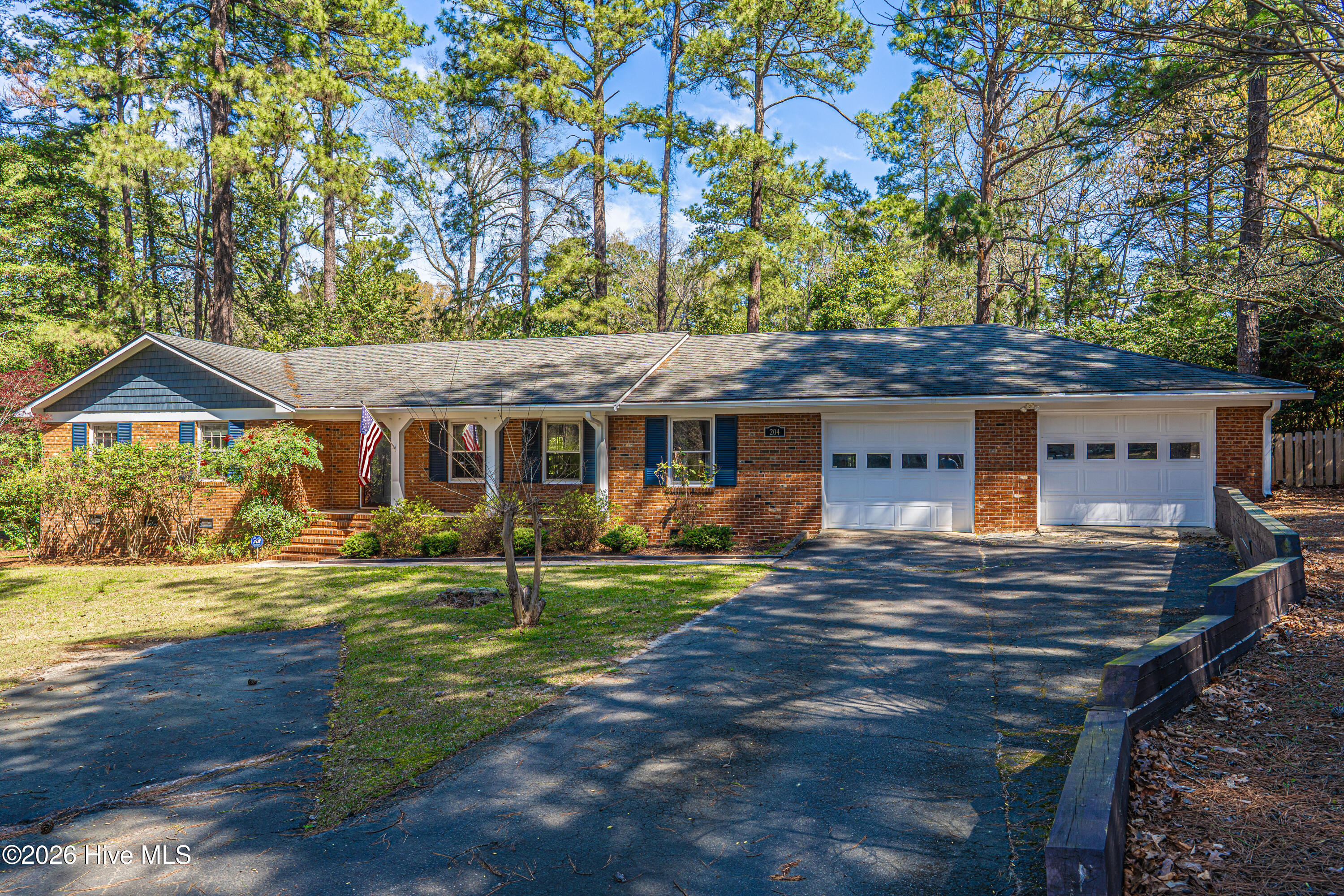 Homes for sale in Southern Pines, NC | 204 Haldane Dr, Southern Pines, NC 28387 | MLS# 100561738