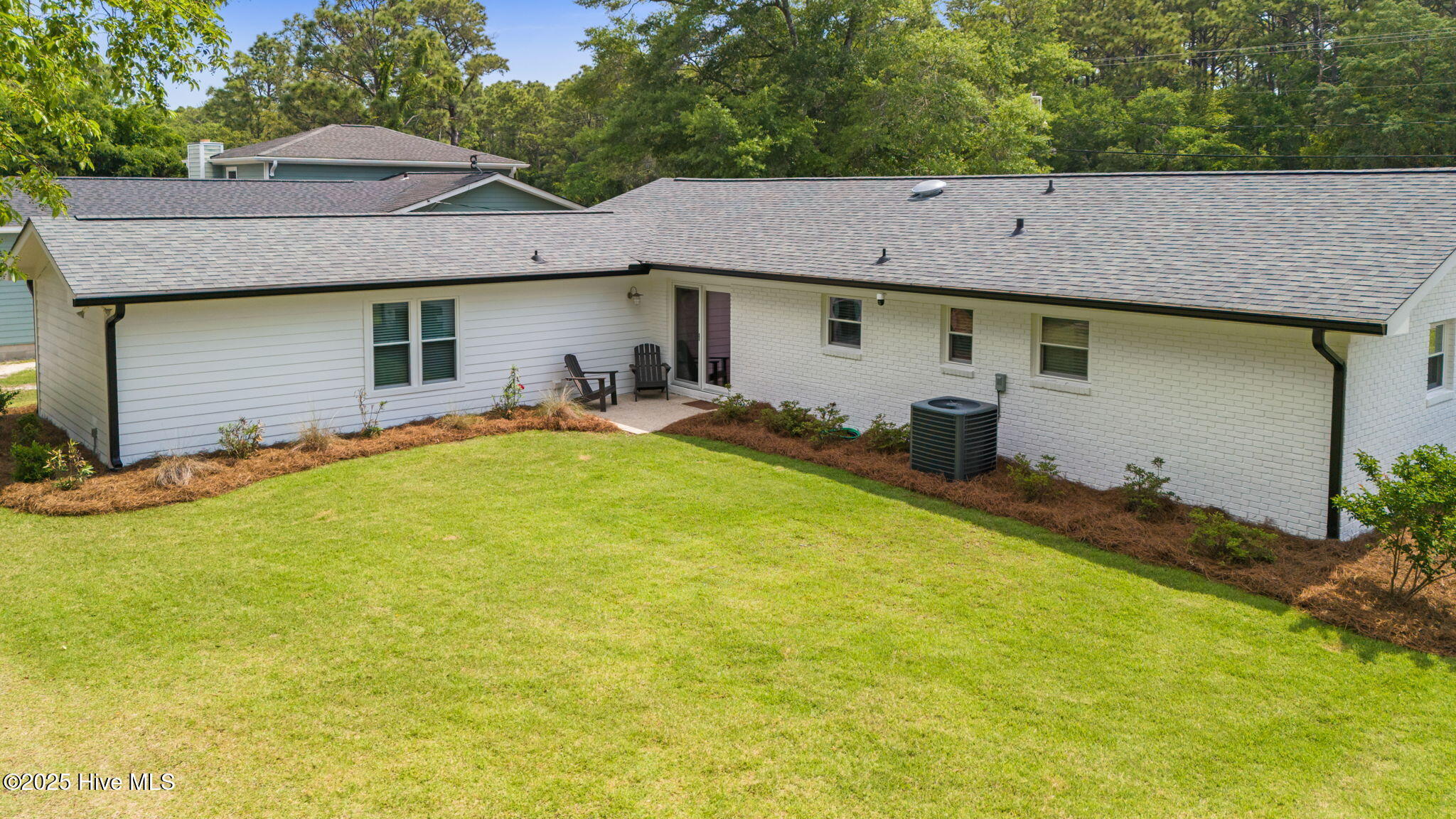 100509282 | Photo 43