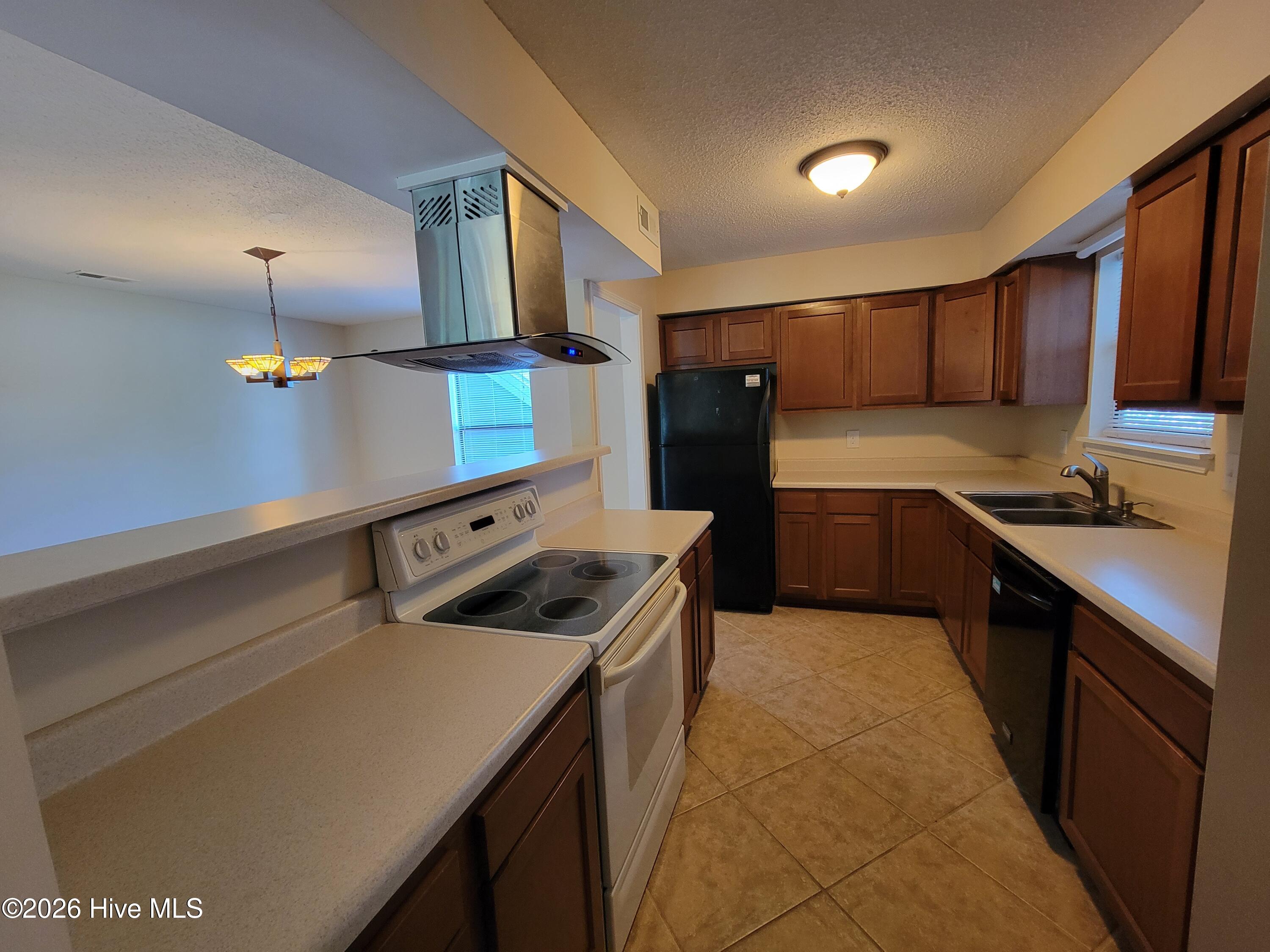 Undisclosed Address, Hampstead, NC, 28443