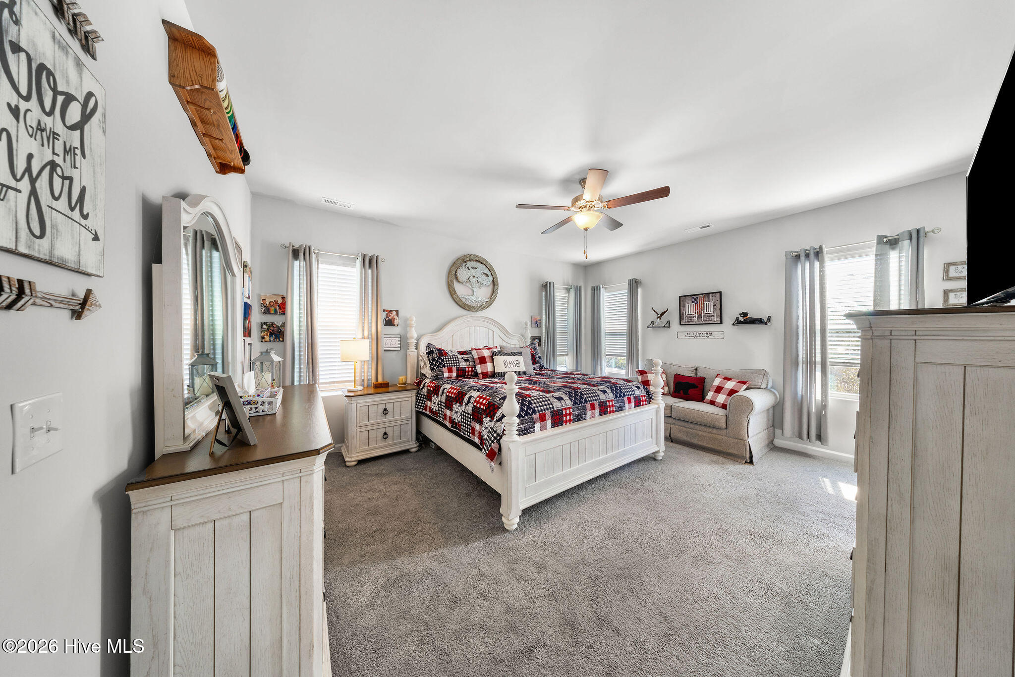 100553688 | Photo 23