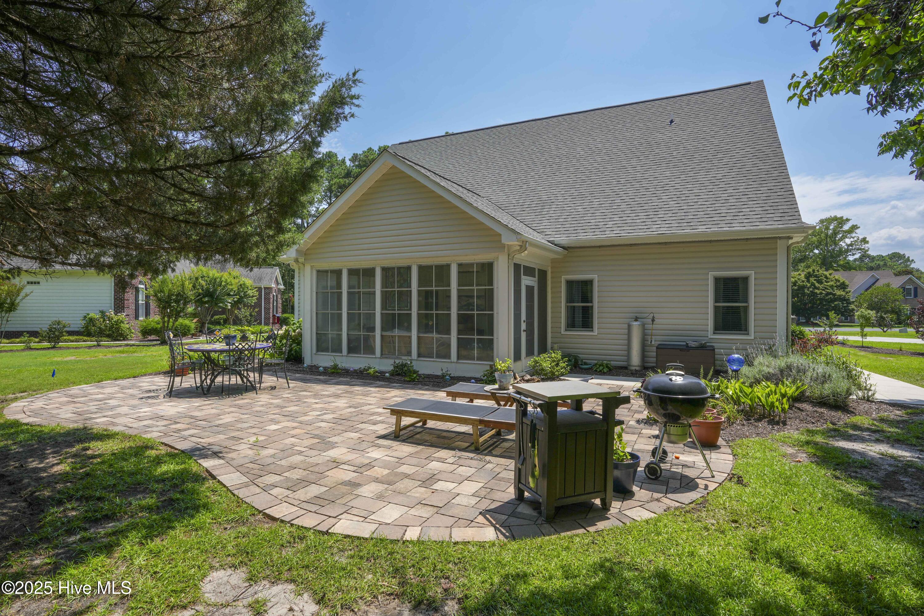 100515655 | Photo 43