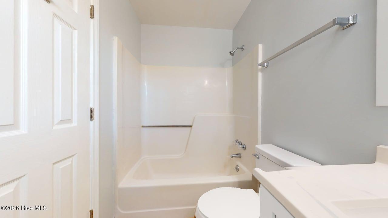 100550884 | Photo 20