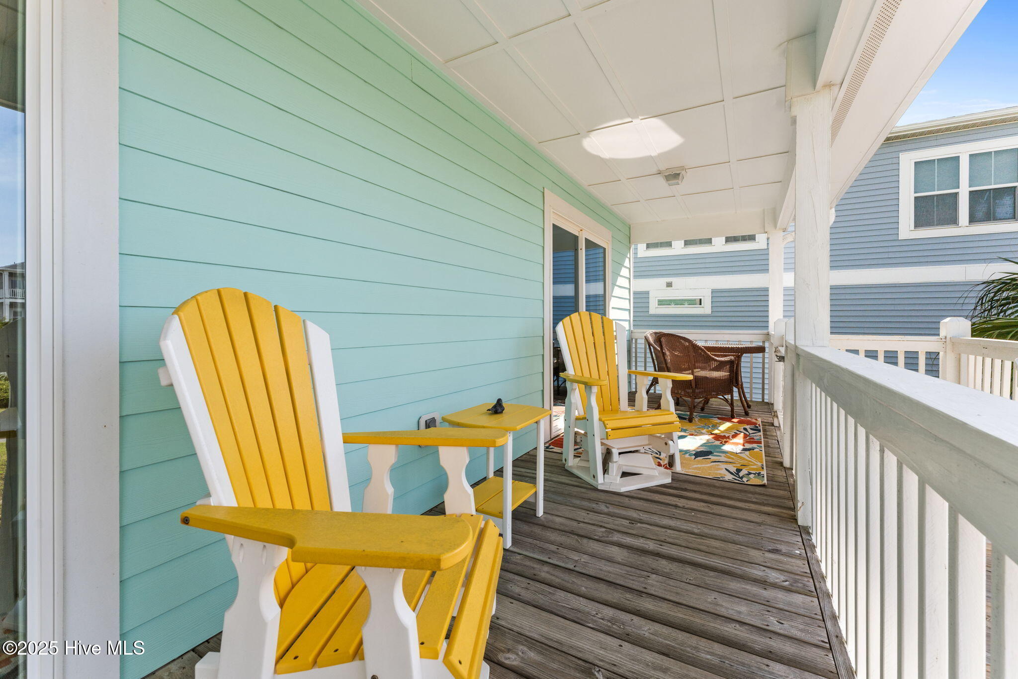 100527553 | Photo 56