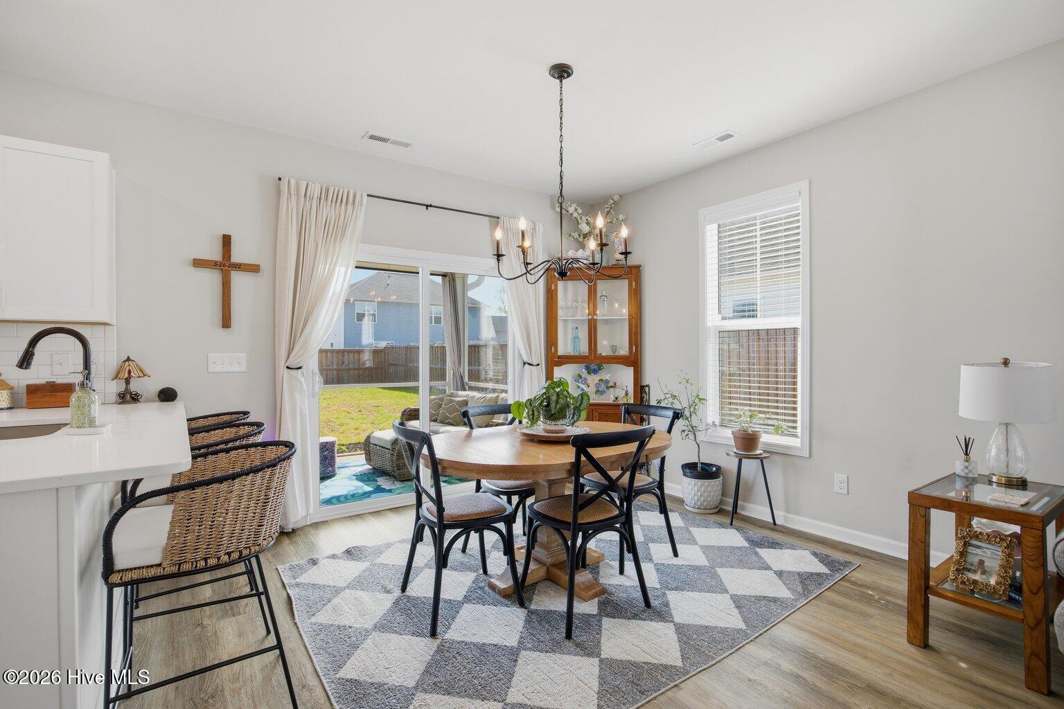 100567479 | Photo 14