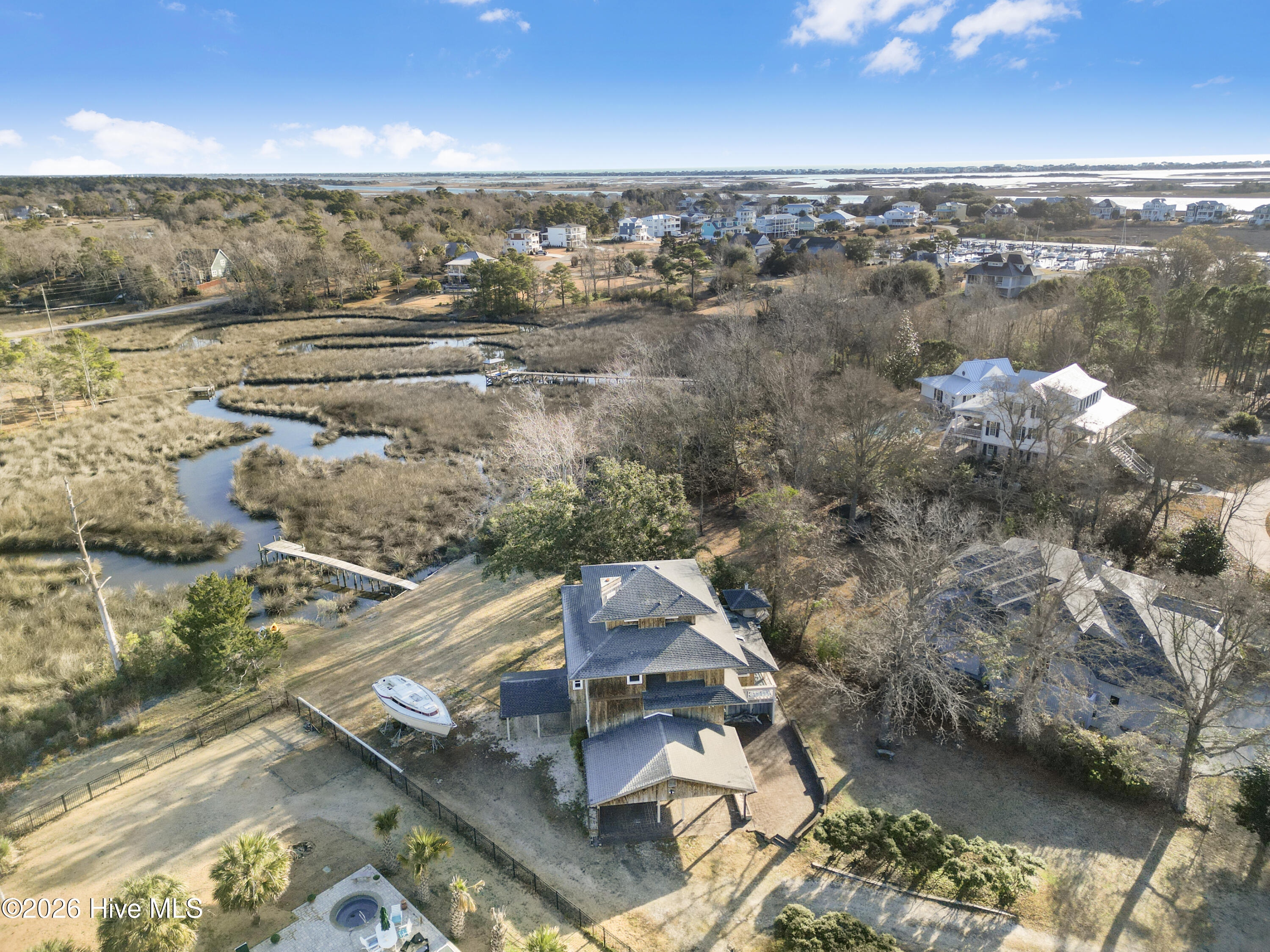 100550645 | Photo 47