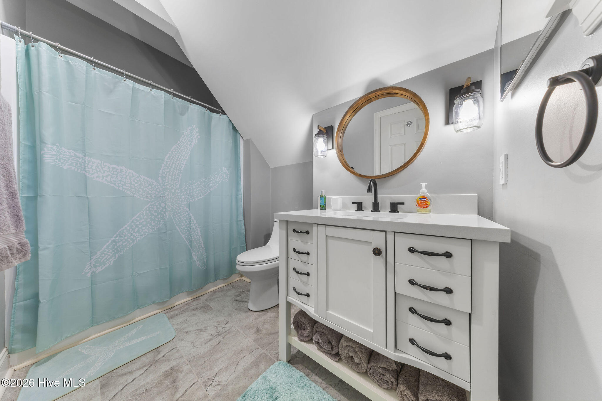 100553597 | Photo 55