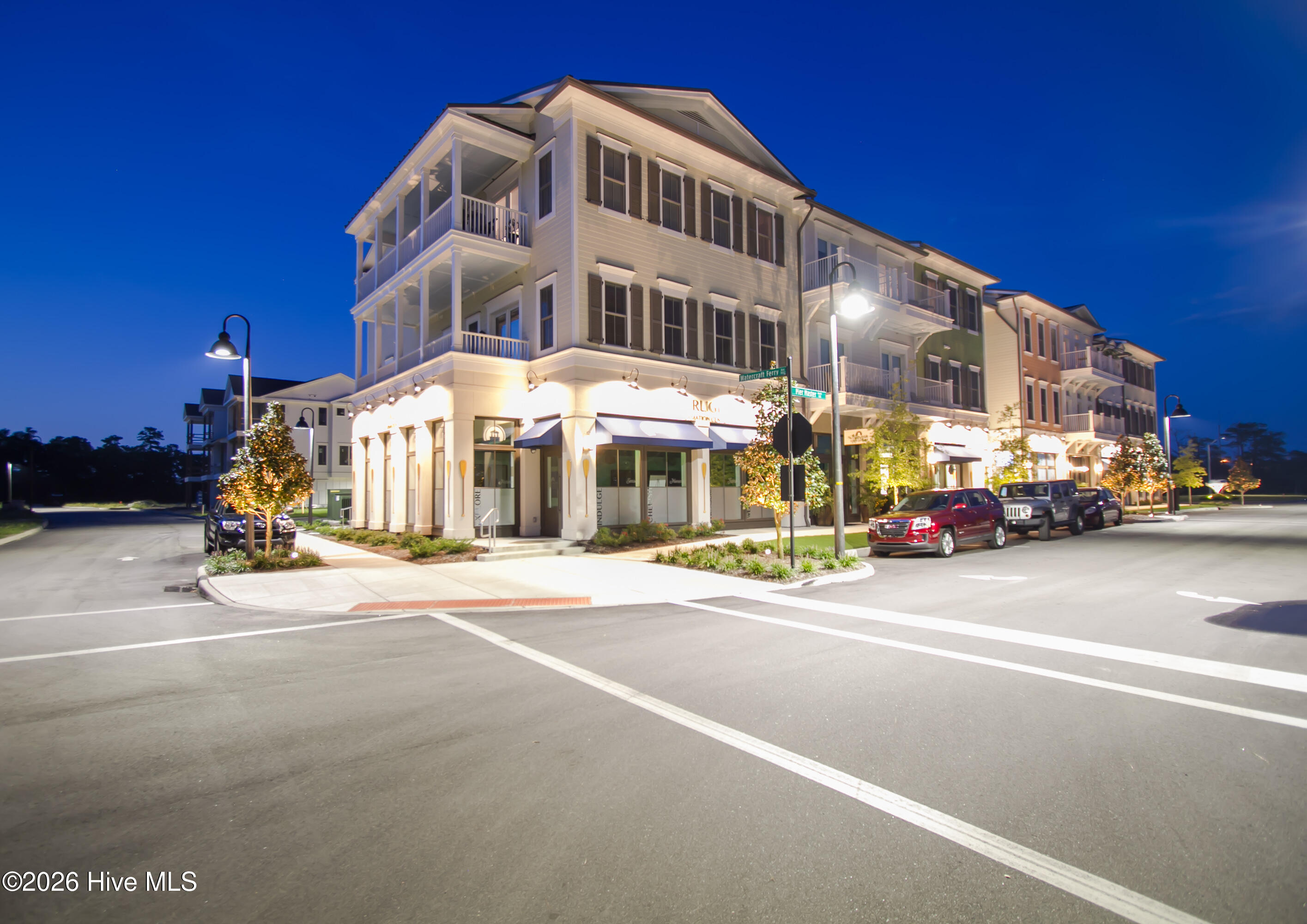 100558751 | Photo 78