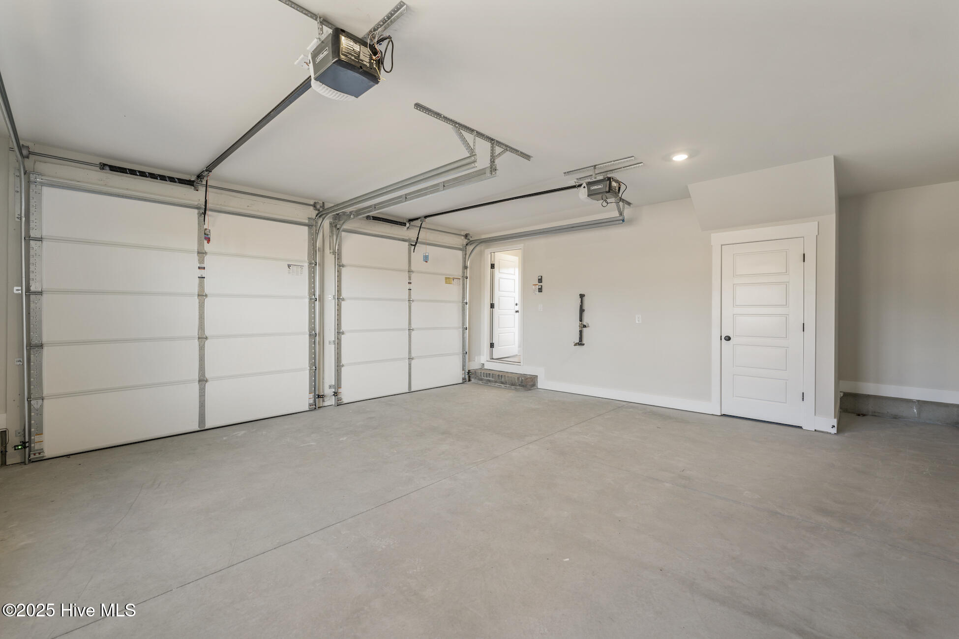 100507378 | Photo 30