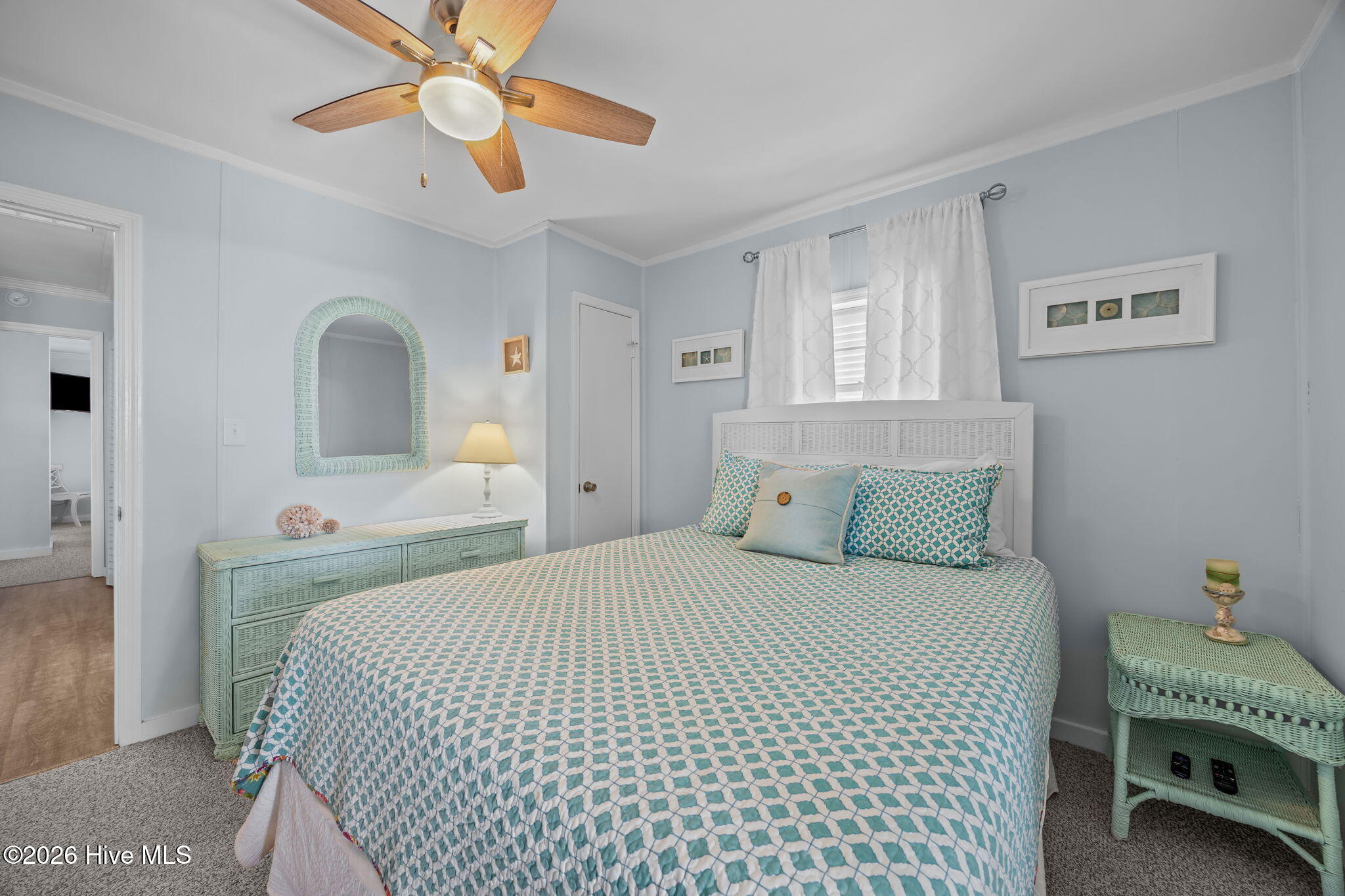 100550380 | Photo 19