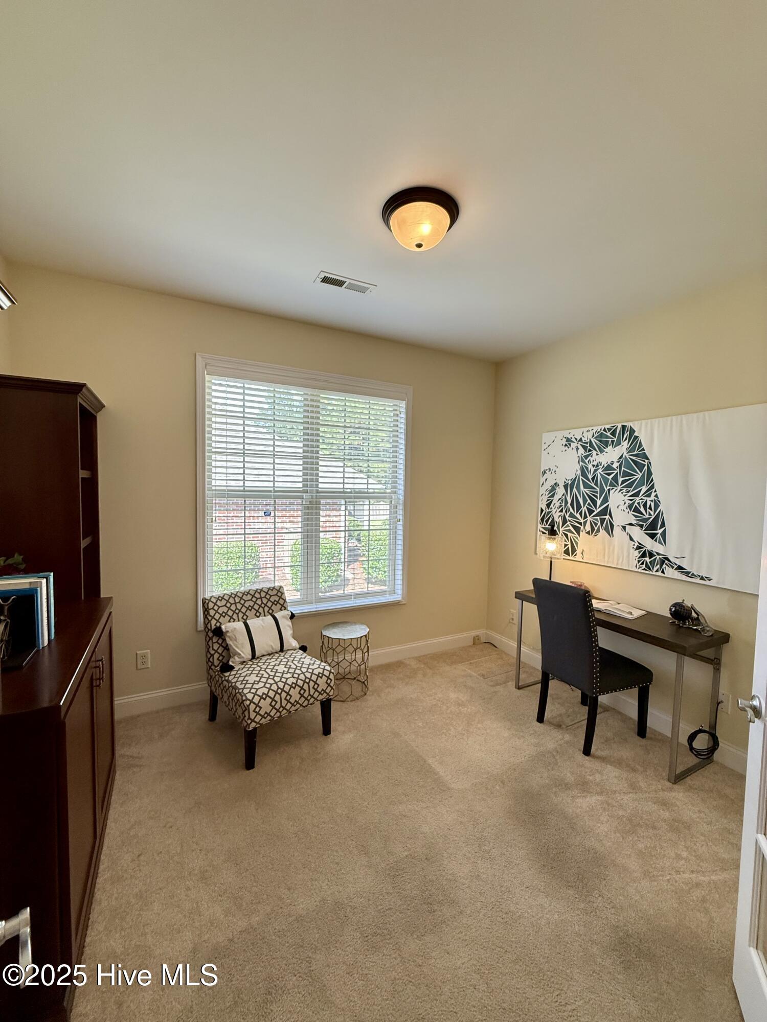 100525755 | Photo 34