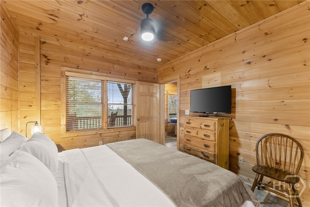 437 Spruce Circle
