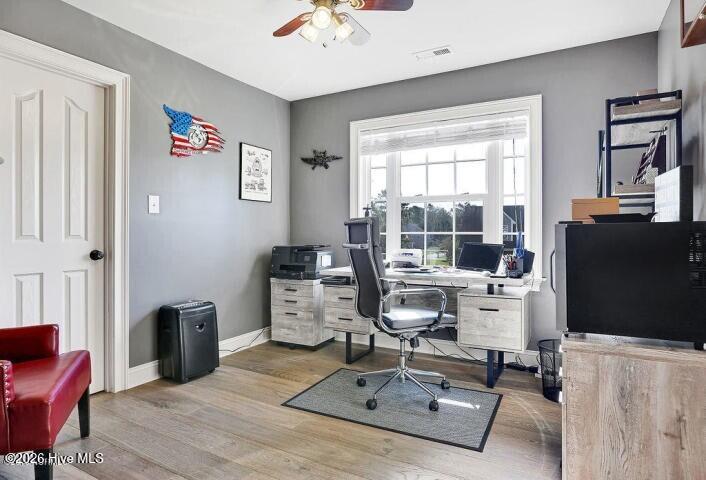 100559469 | Photo 14