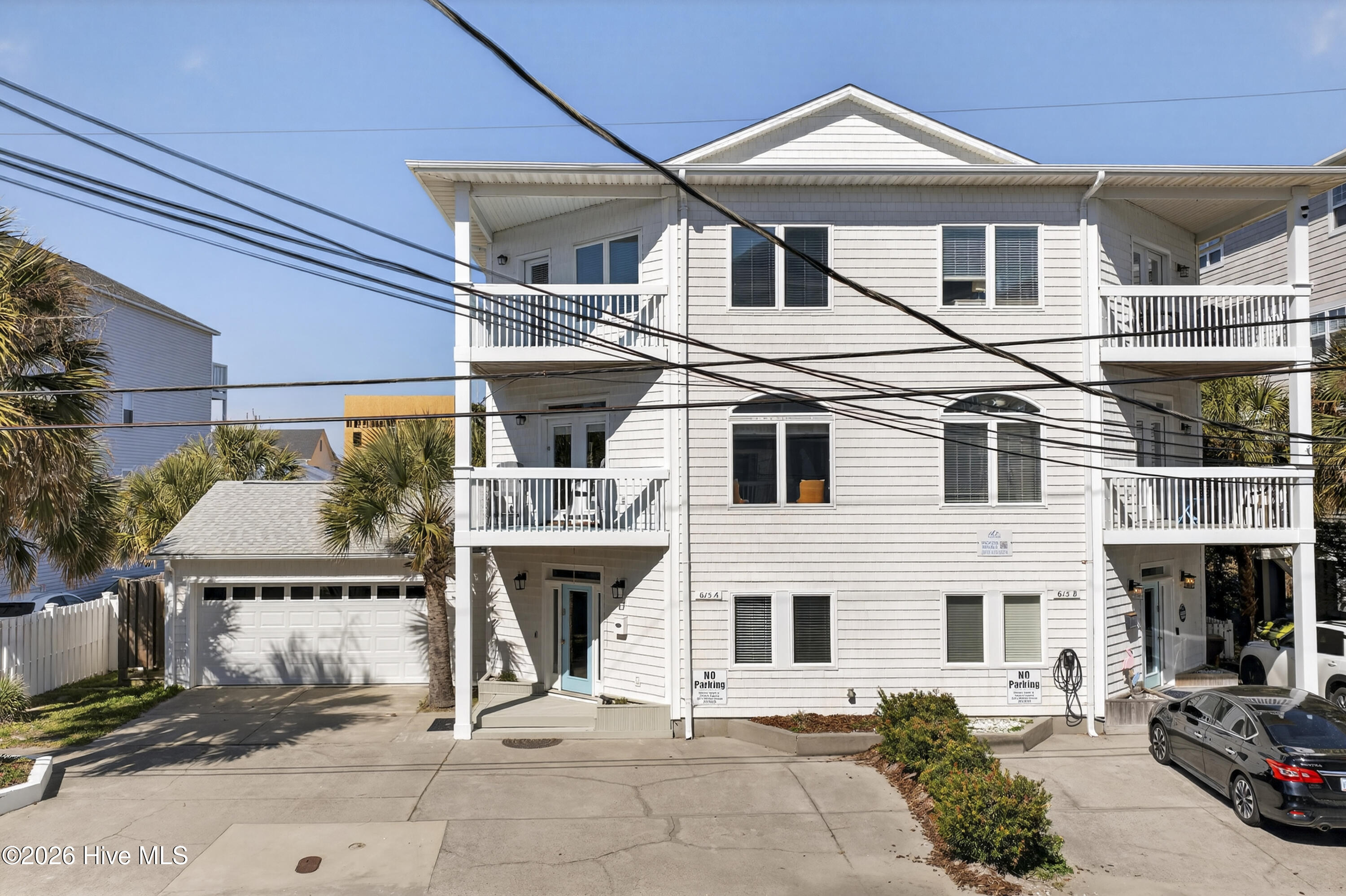 100561786 | Photo 16