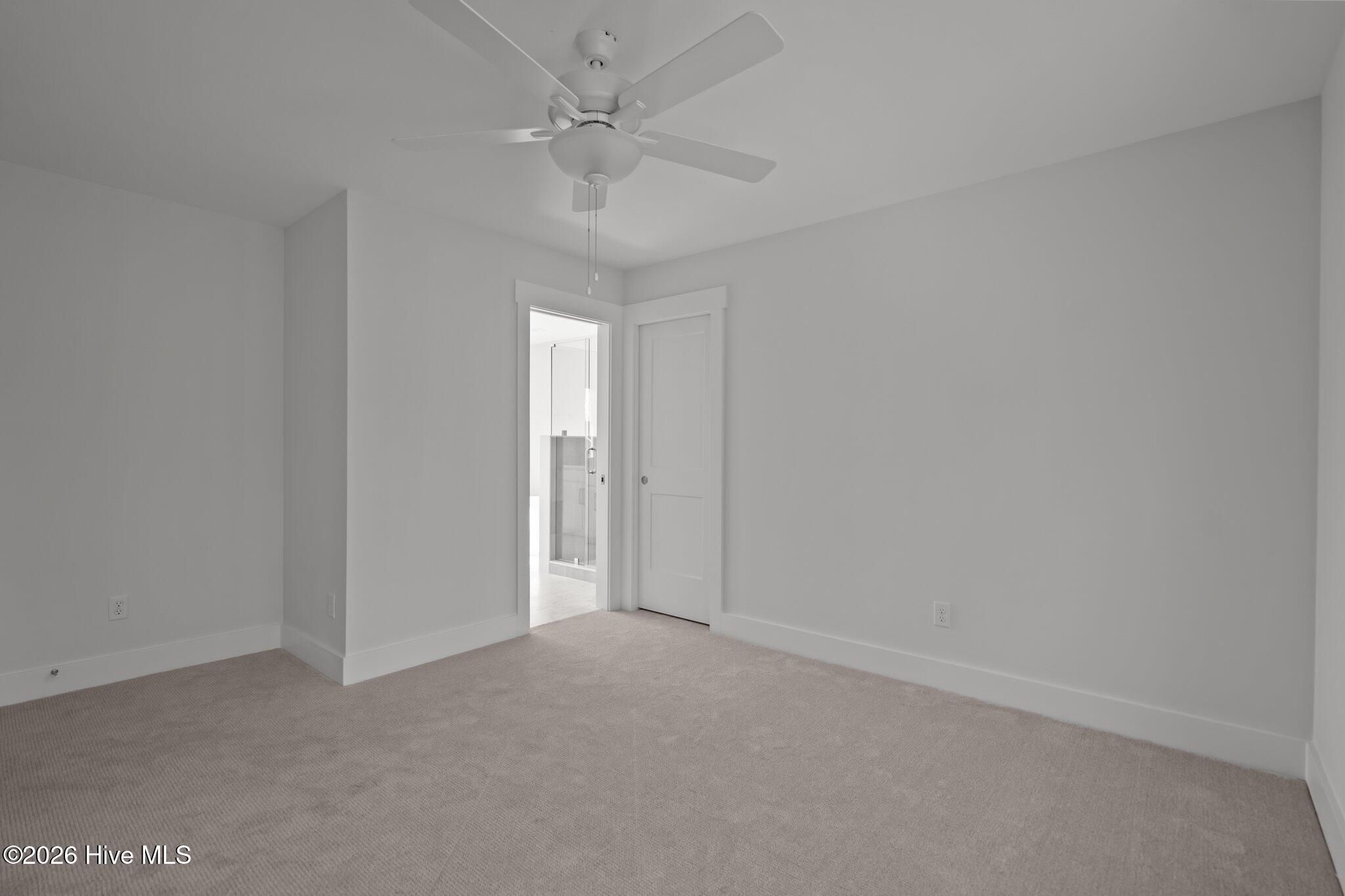 100556568 | Photo 37