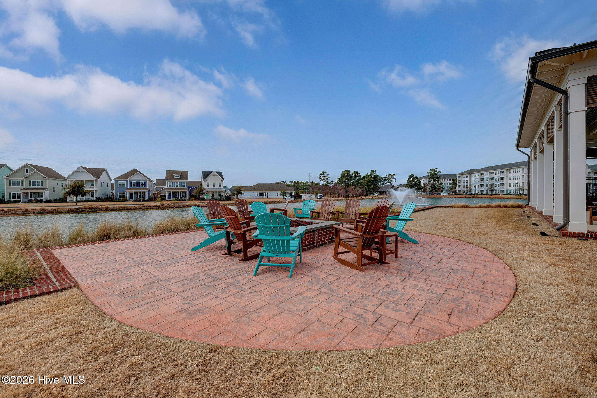 100554120 | Photo 70