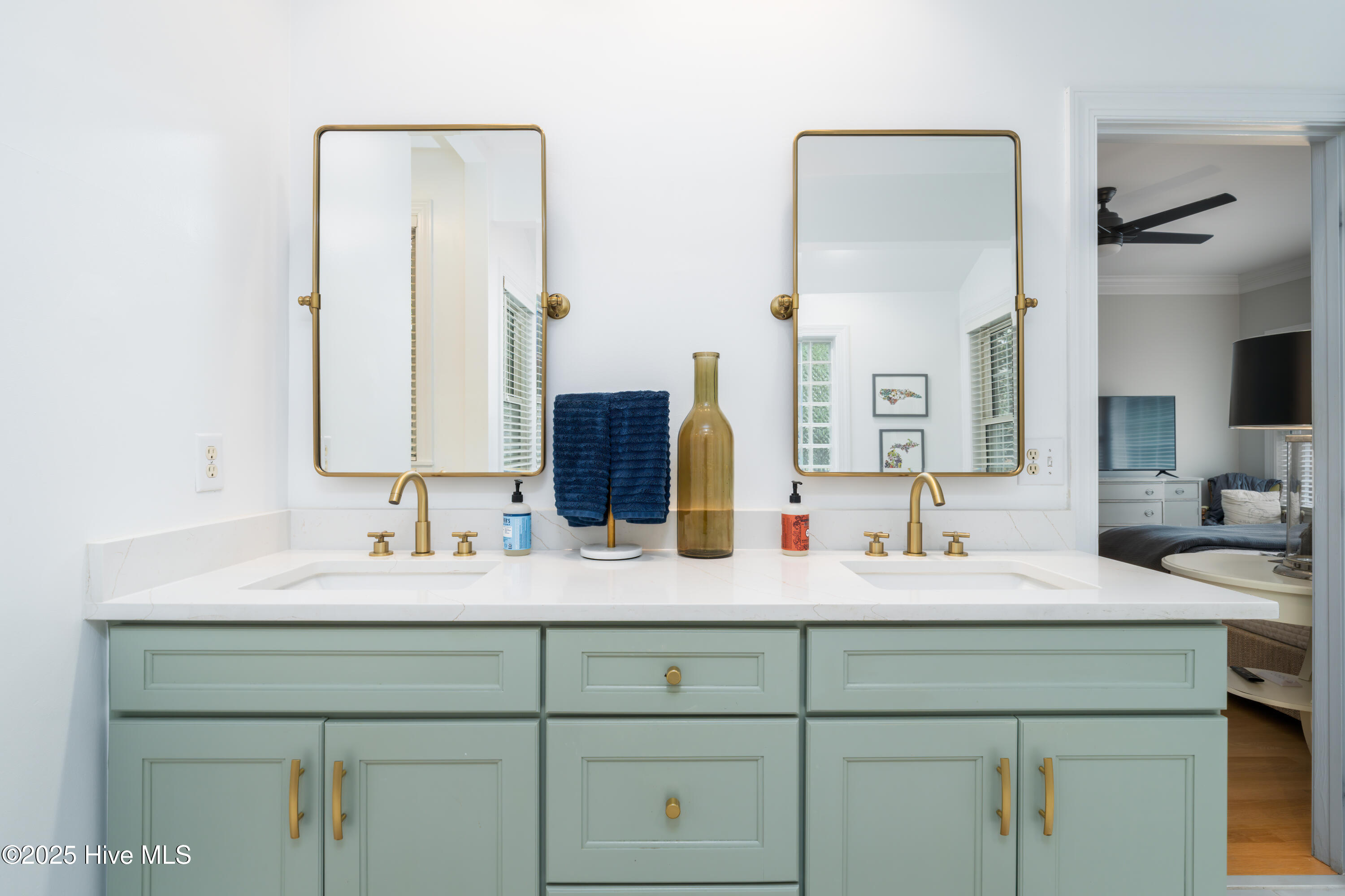 100544767 | Photo 29