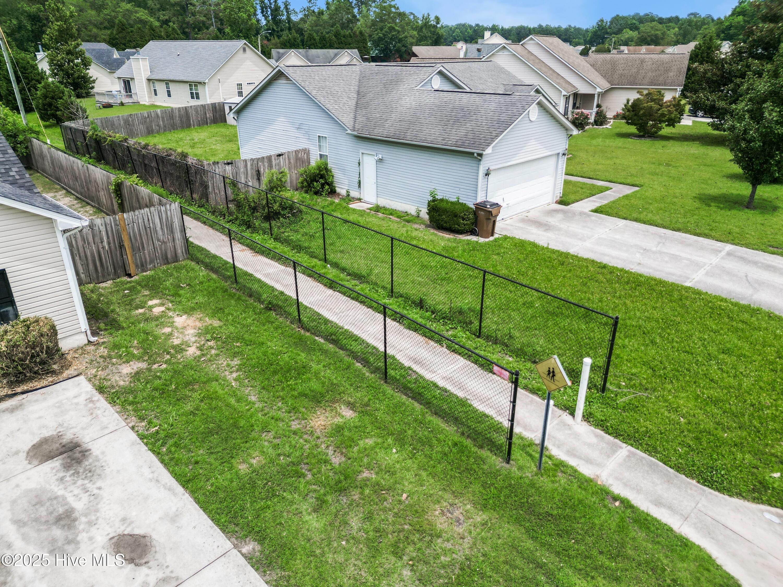 100515616 | Photo 10