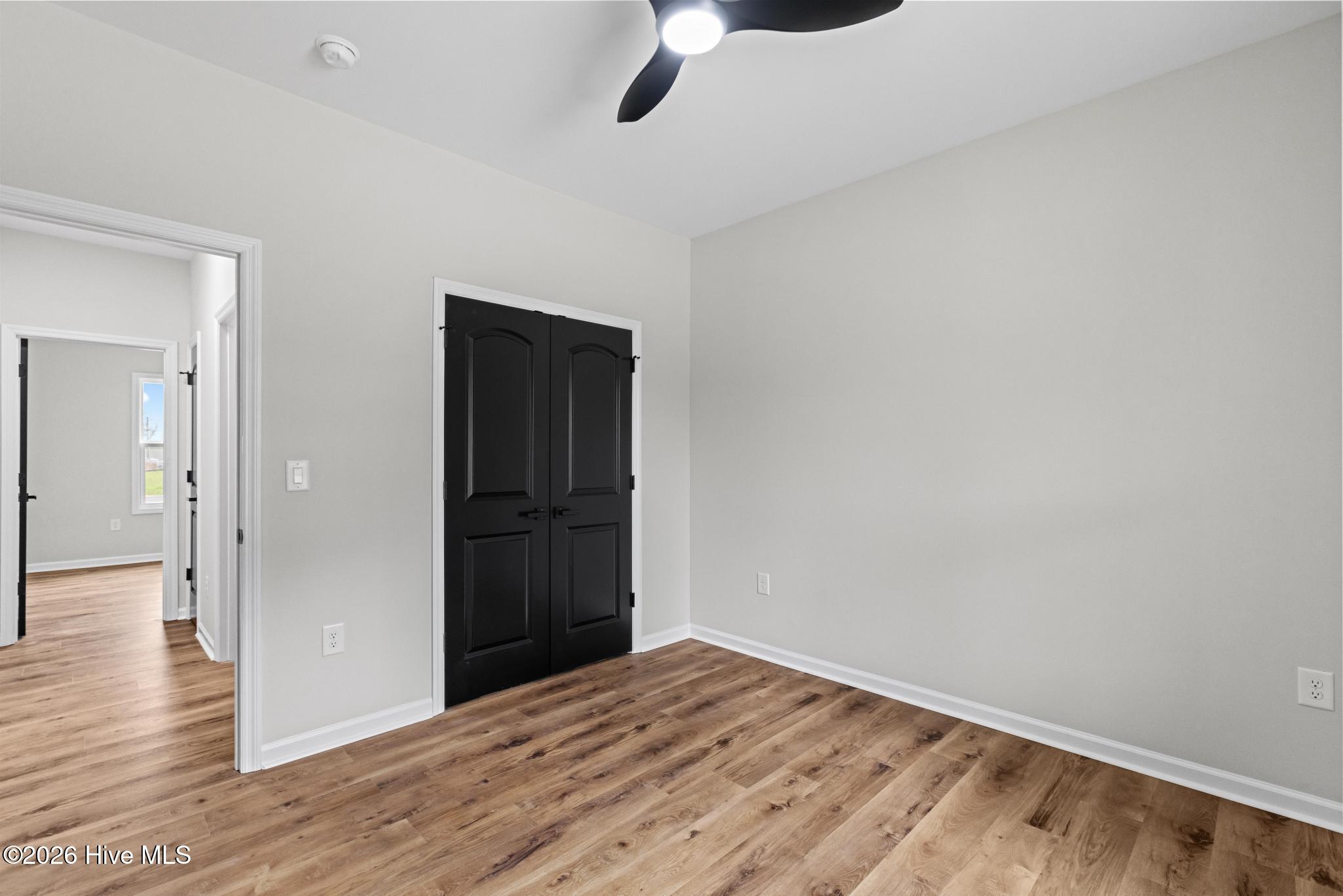 100515007 | Photo 26