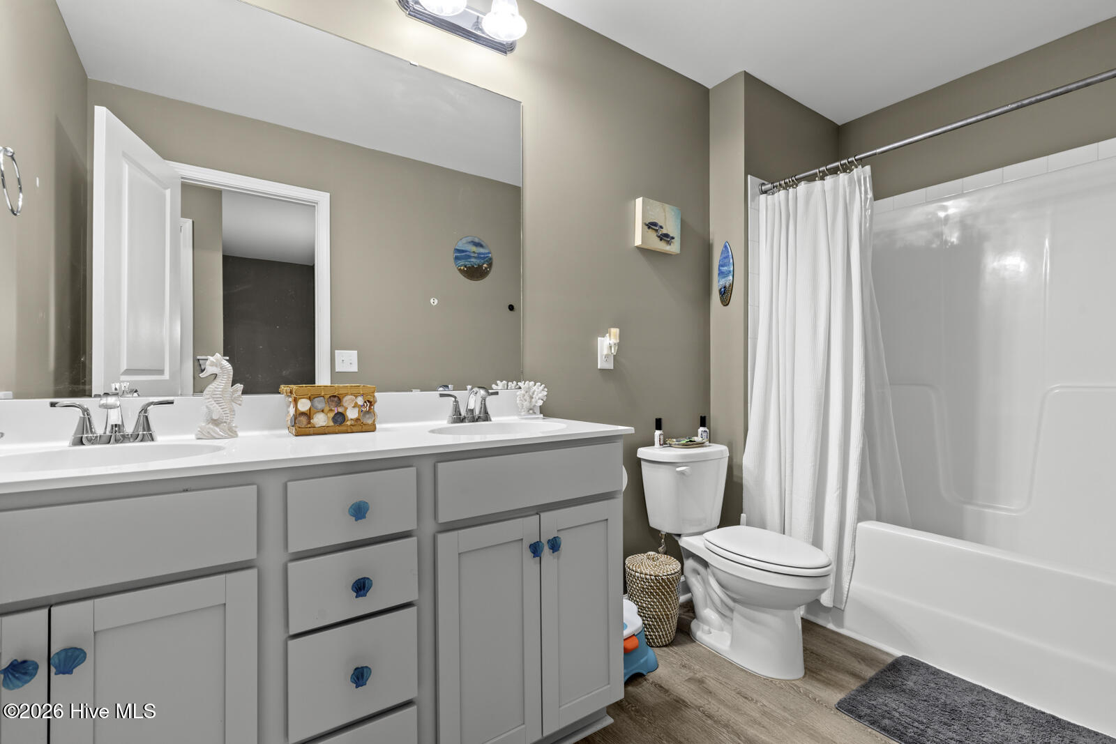 100562382 | Photo 20