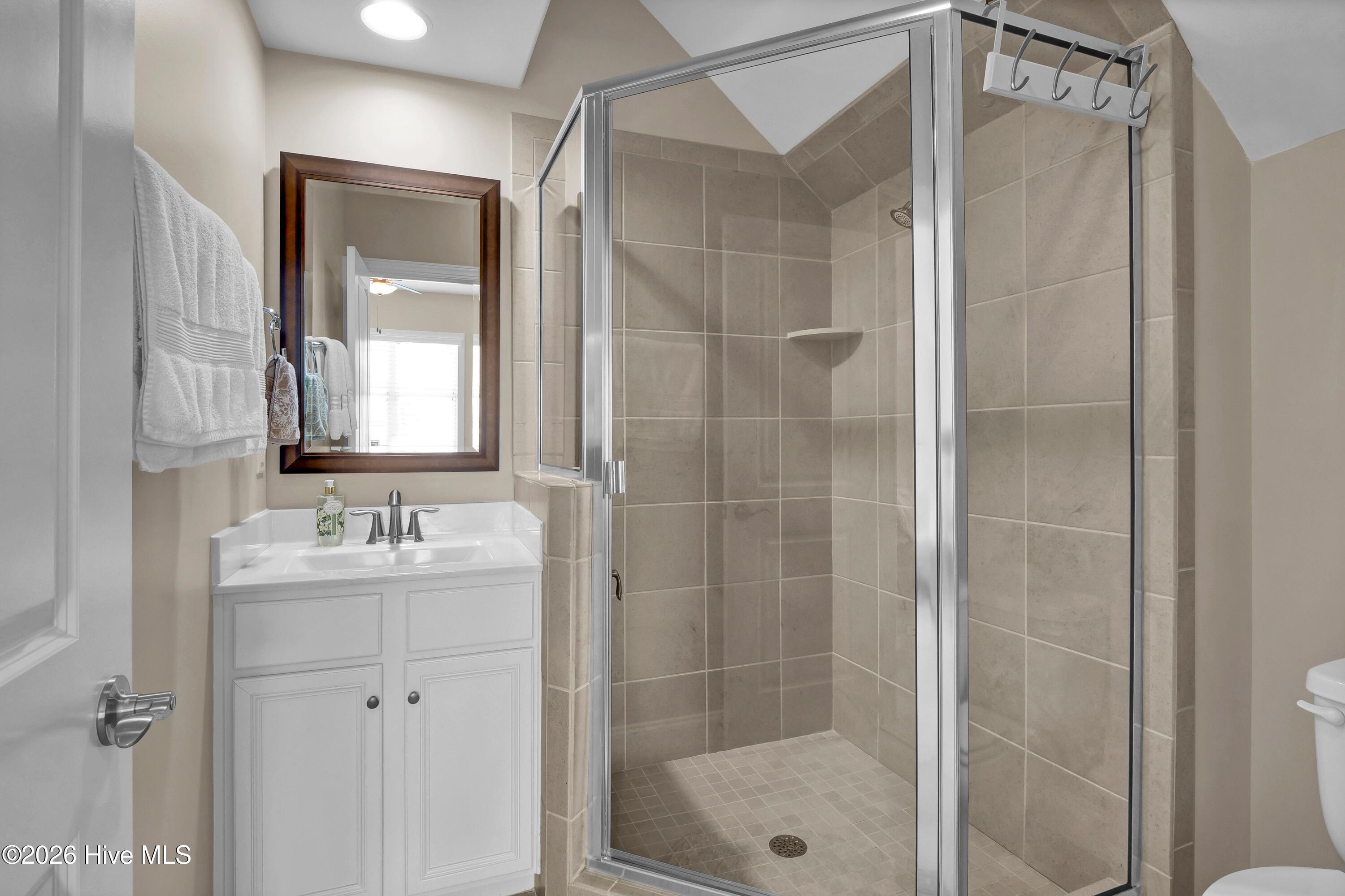 100561257 | Photo 20