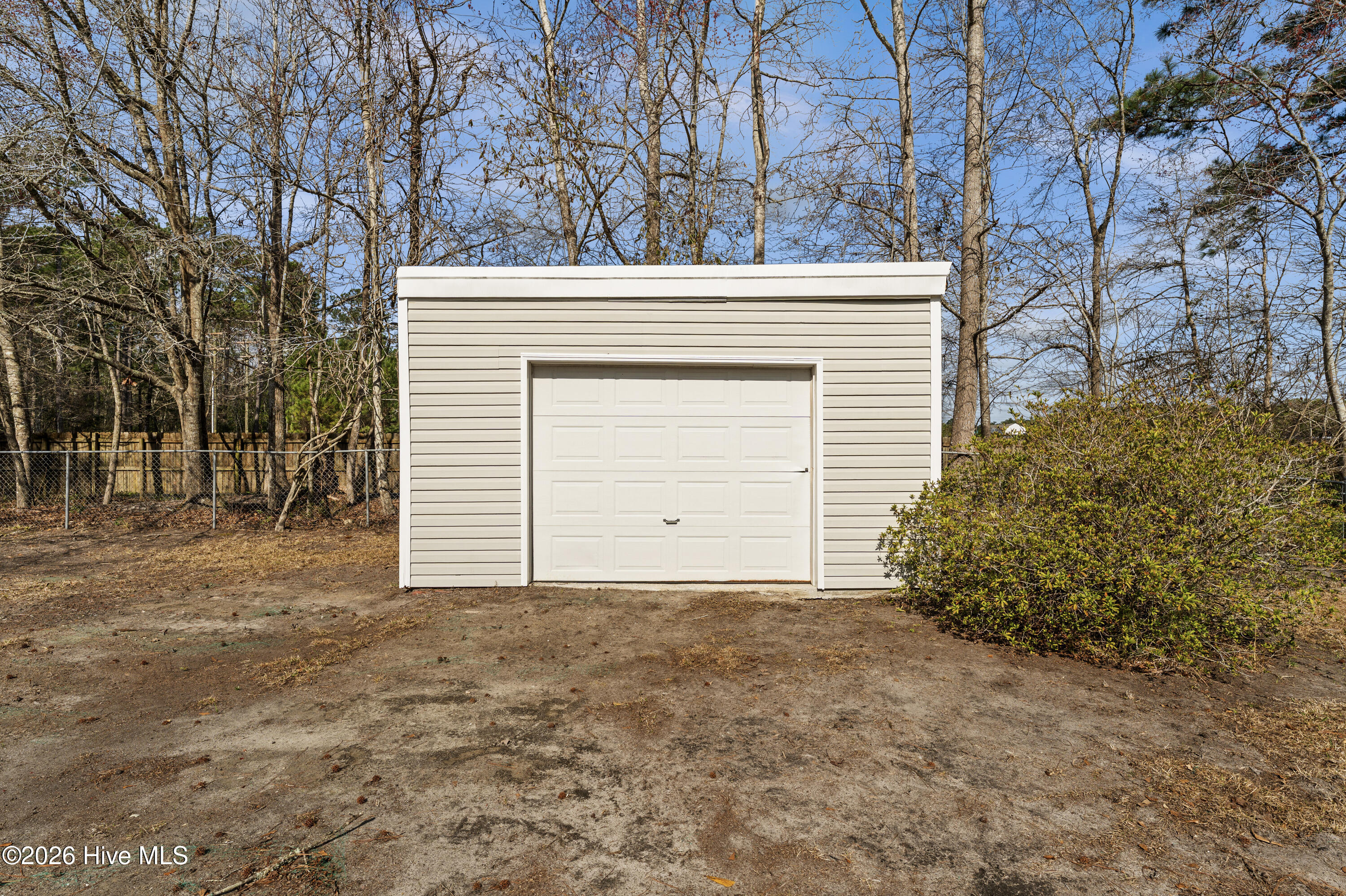 100558739 | Photo 33