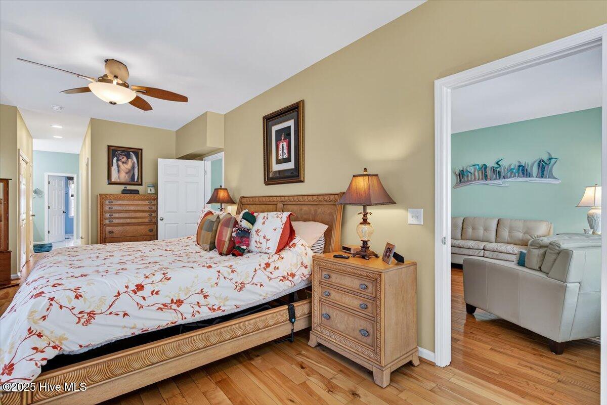 100514945 | Photo 22