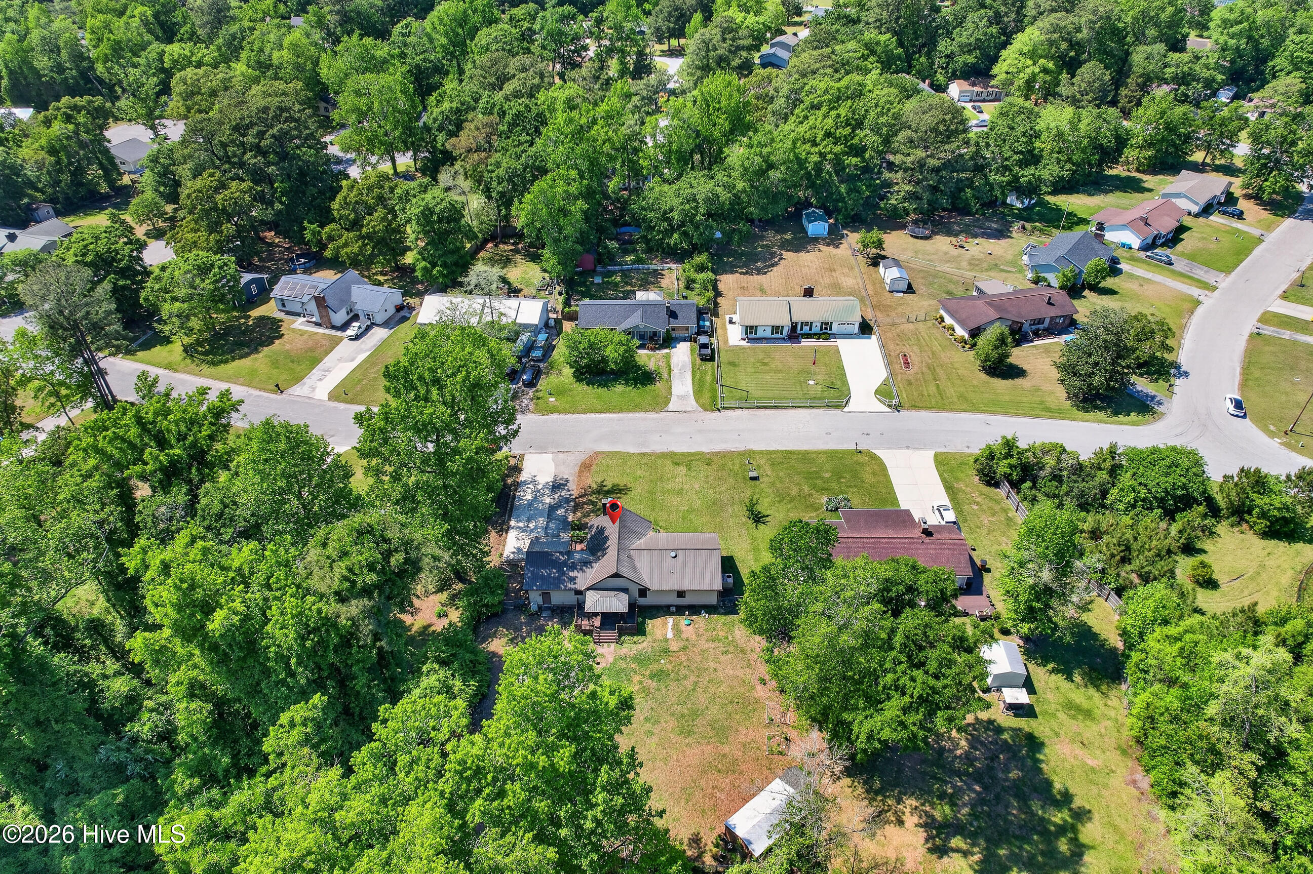 100570102 | Photo 30