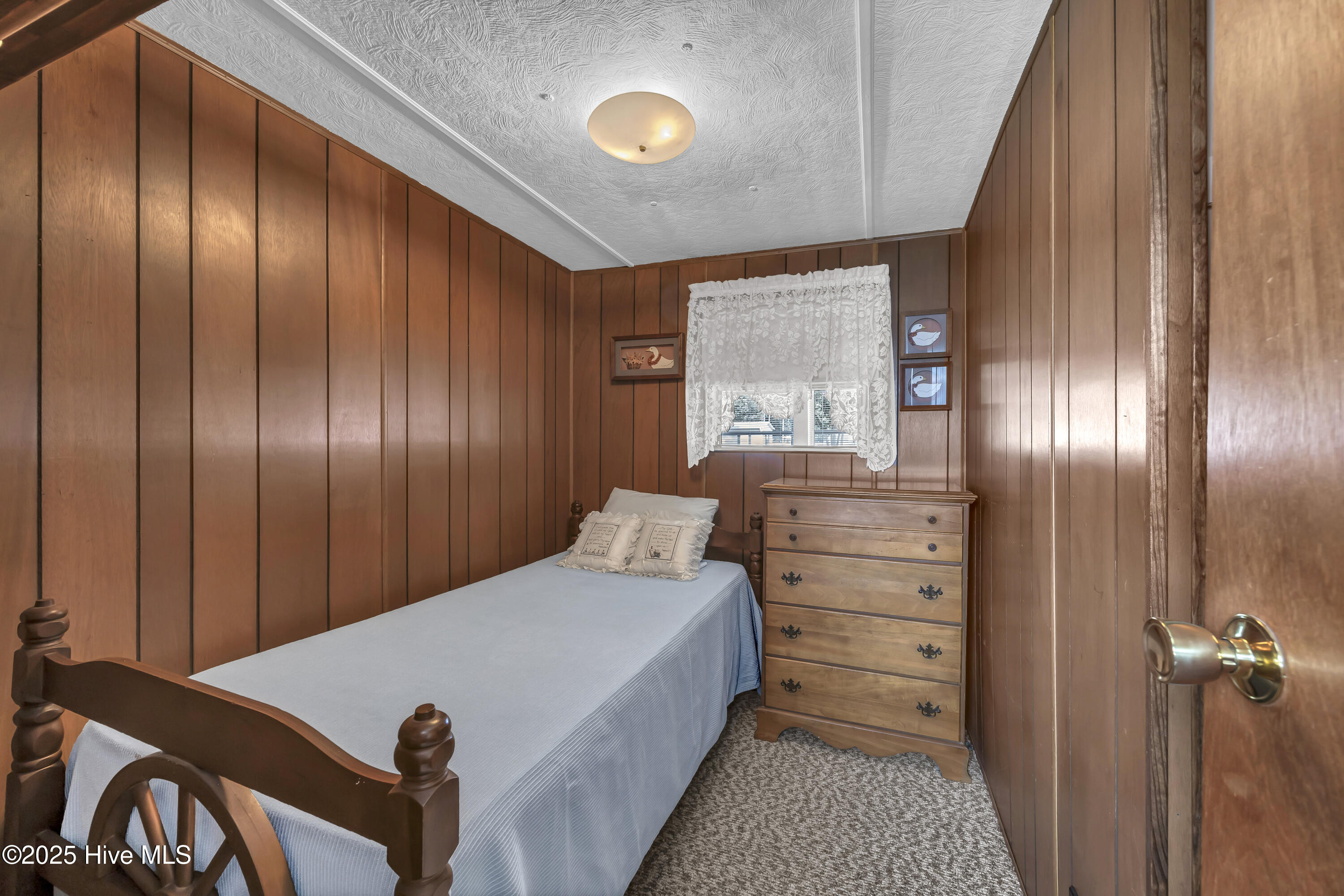 100520708 | Photo 17